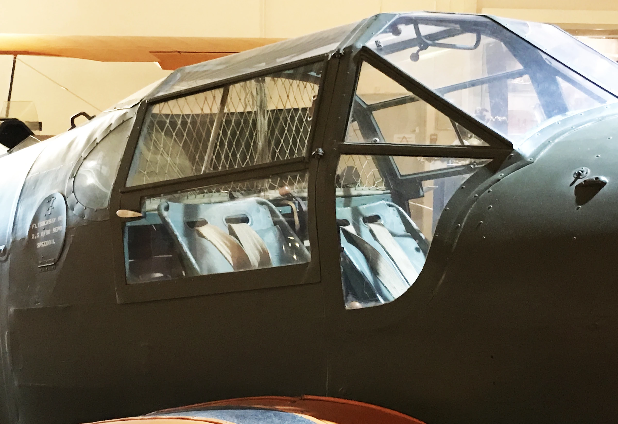 Bûcker 181B 1 Bestmann fv006