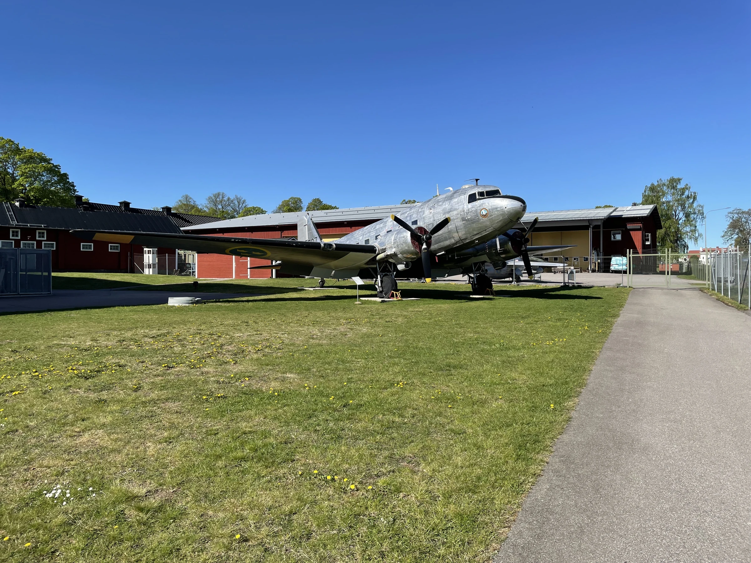 Douglas C 47A Skytrain (Tp 79)