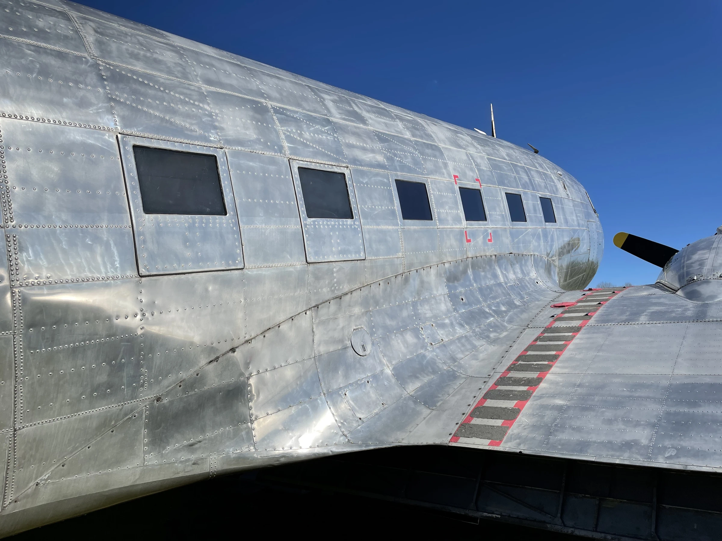 Douglas C 47A Skytrain (Tp 79)