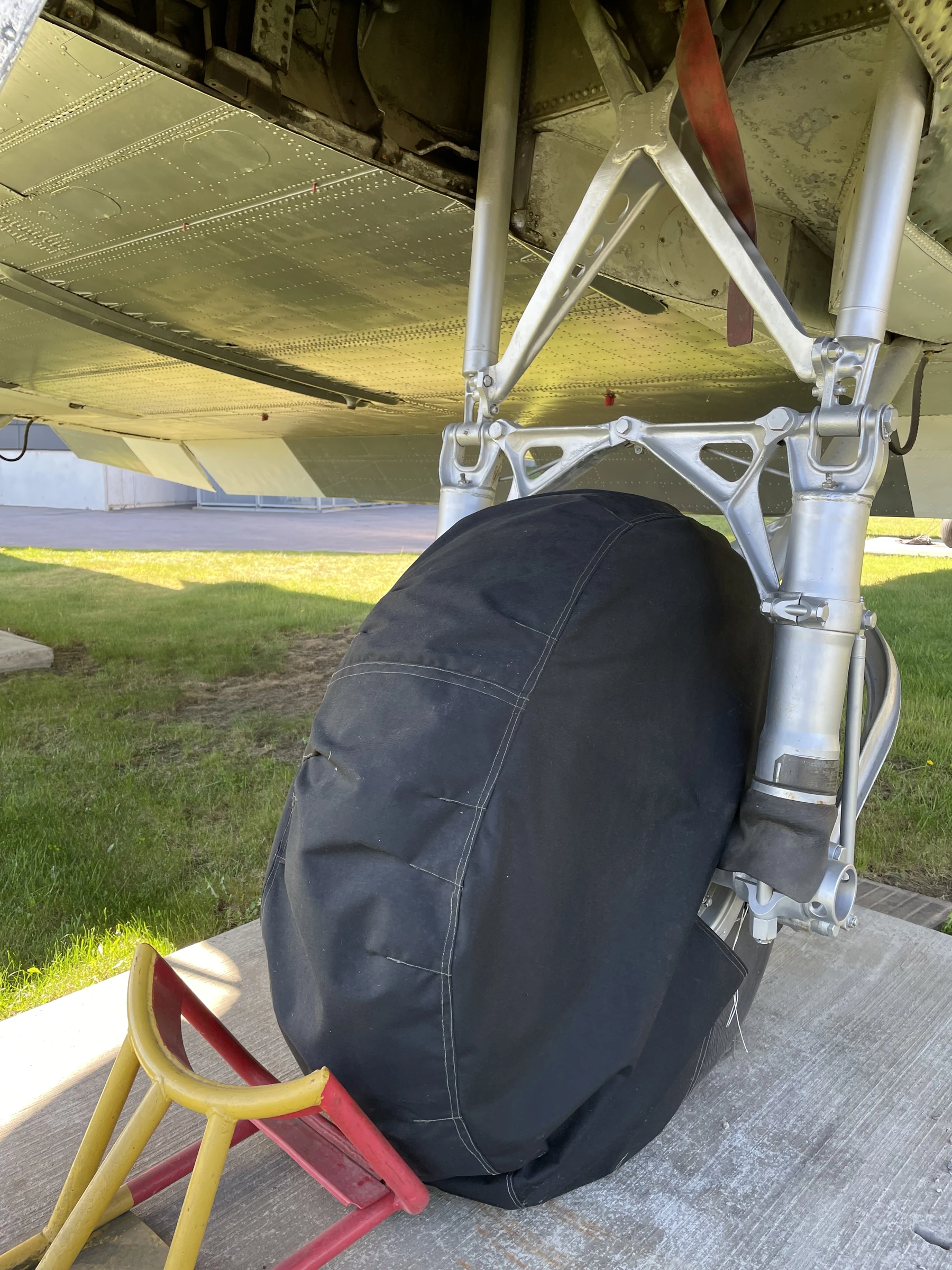 Douglas C 47A Skytrain (Tp 79)