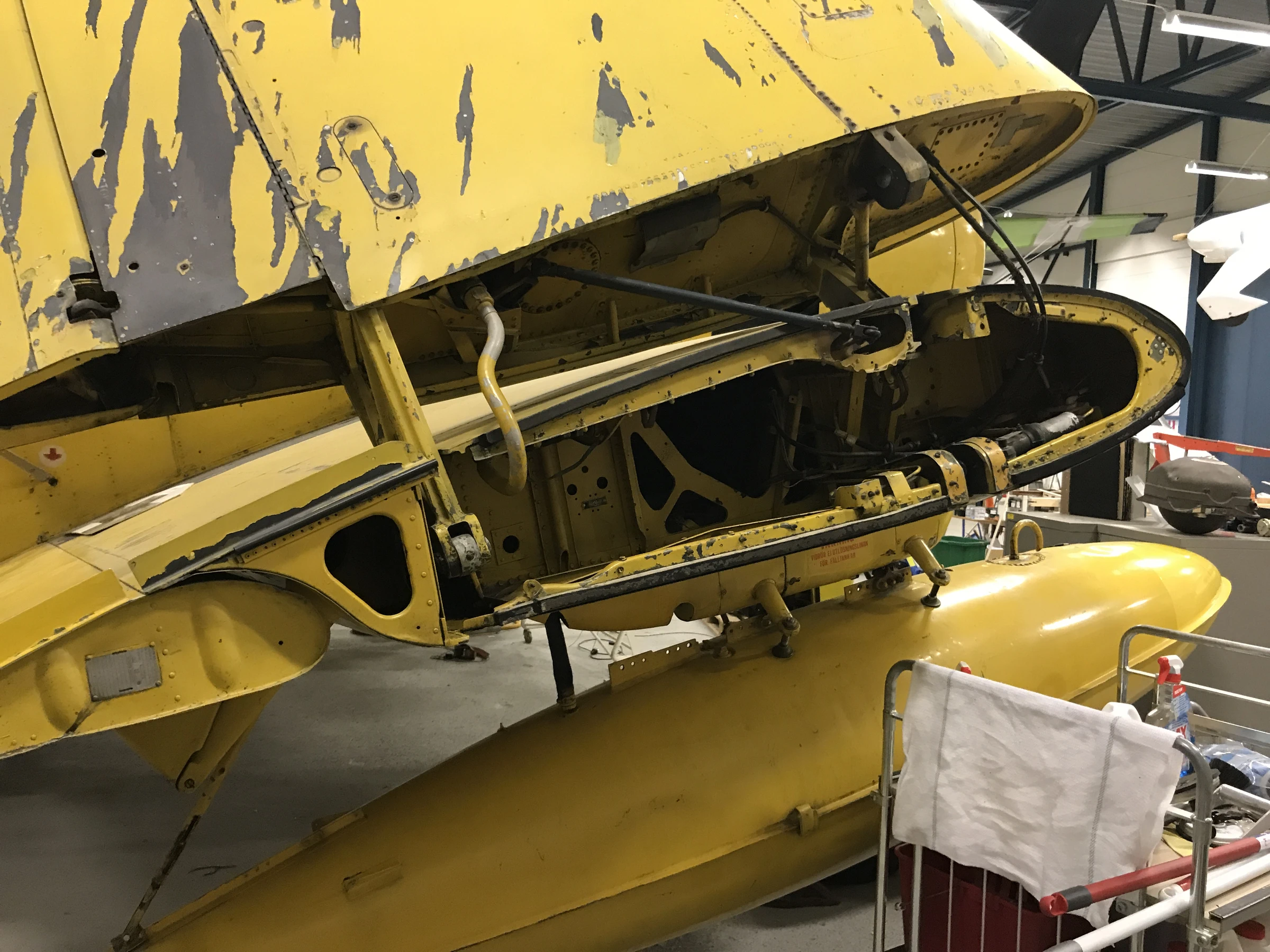 Douglas Skyraider AD 4 W