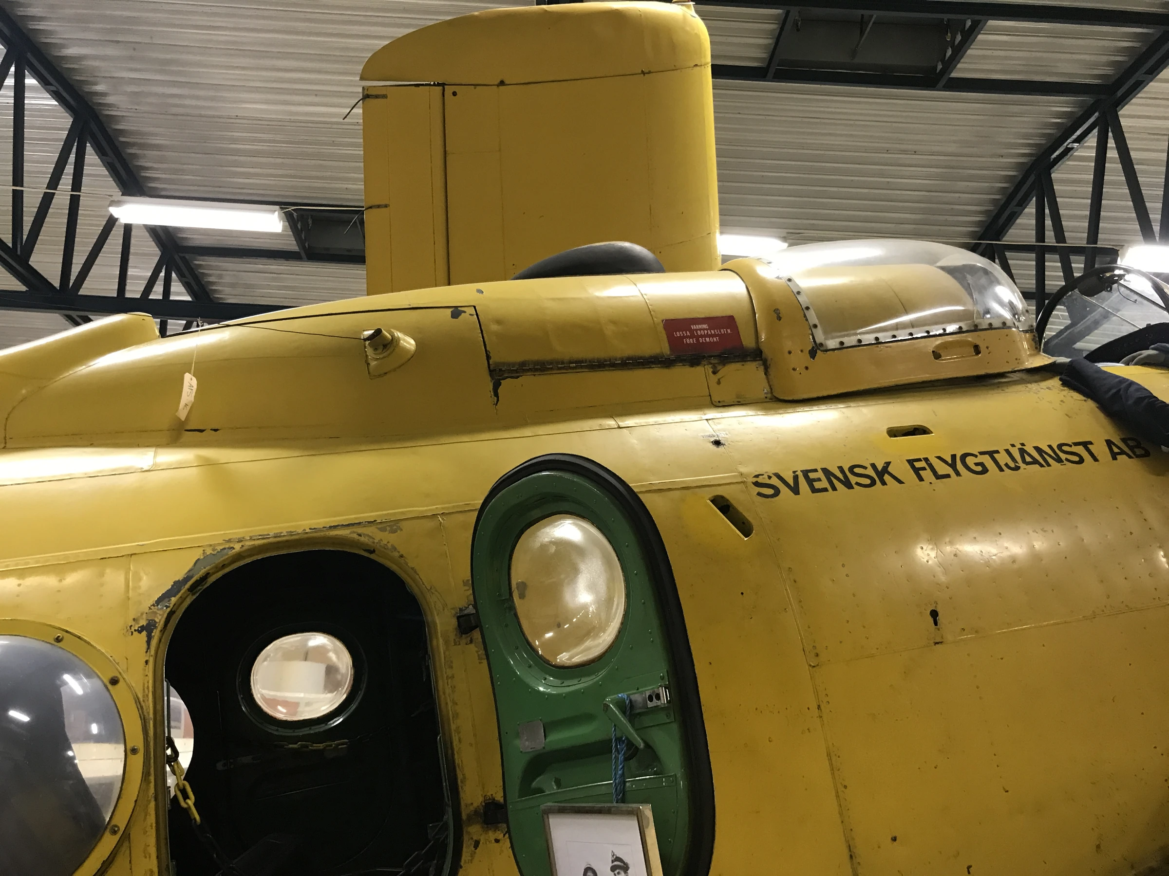 Douglas Skyraider AD 4 W