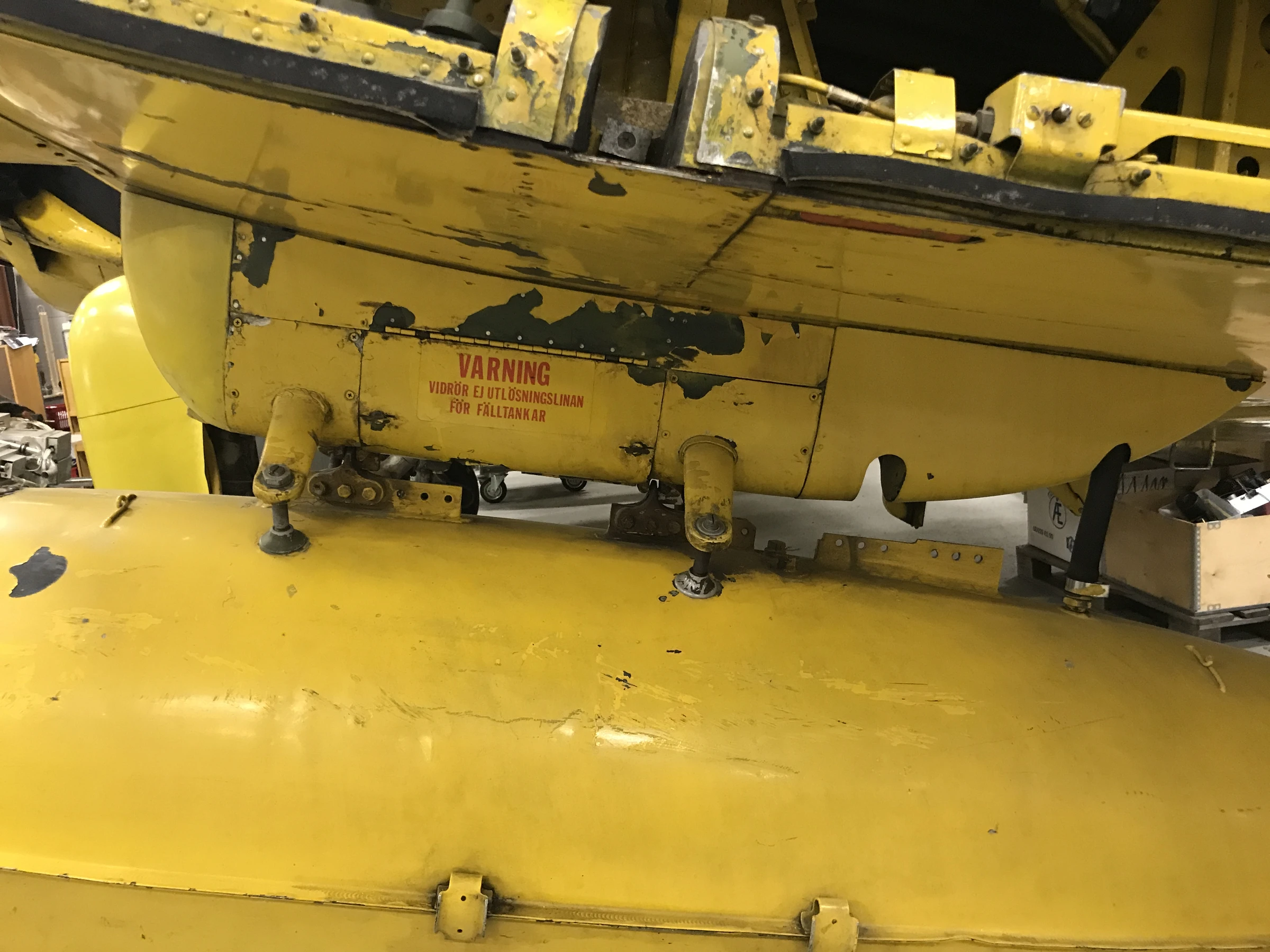 Douglas Skyraider AD 4 W