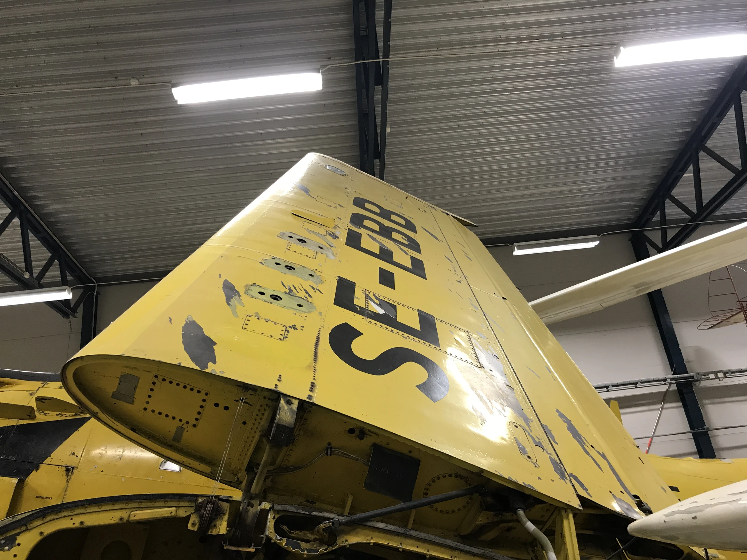 Douglas Skyraider AD 4 W