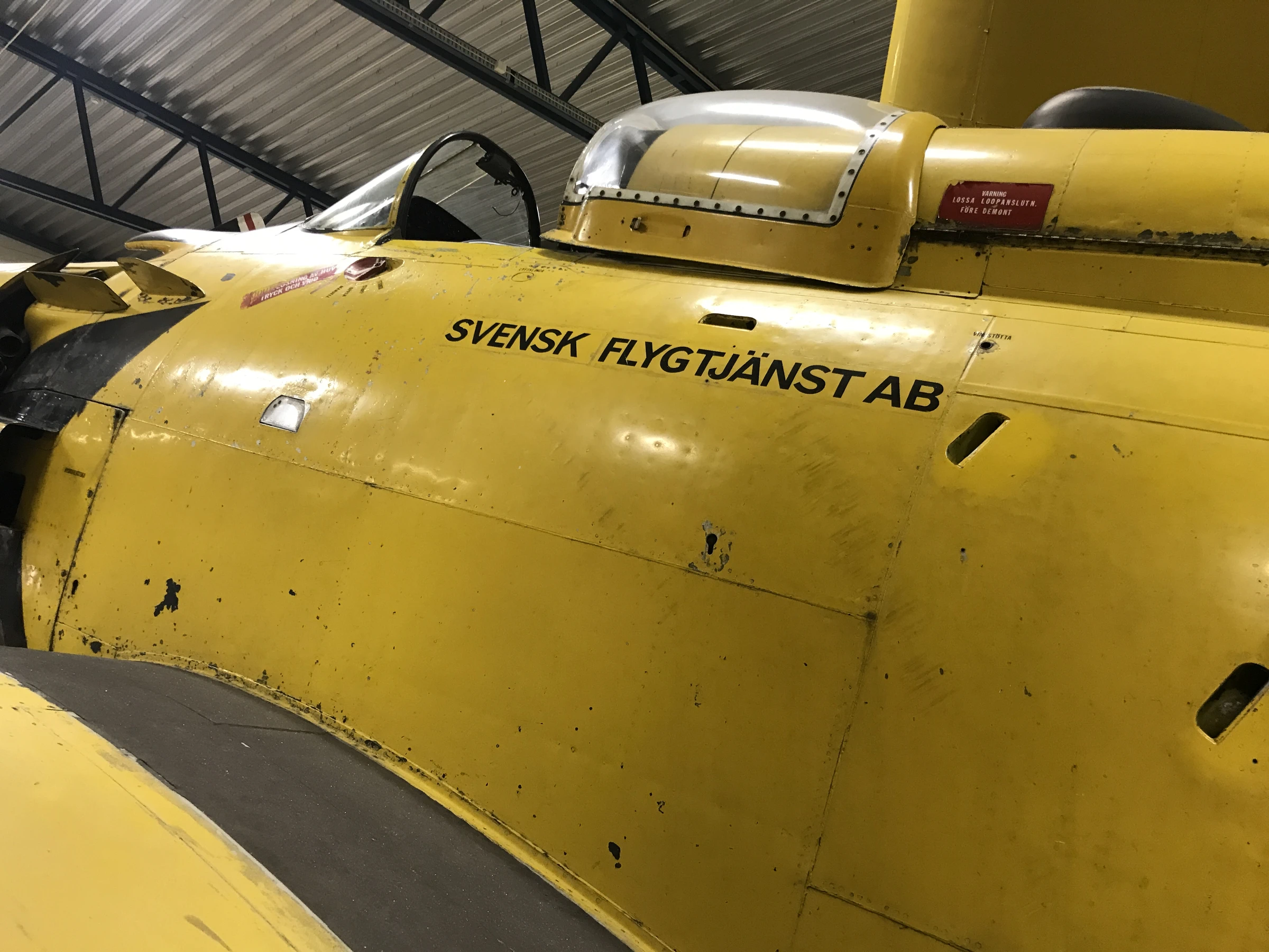 Douglas Skyraider AD 4 W