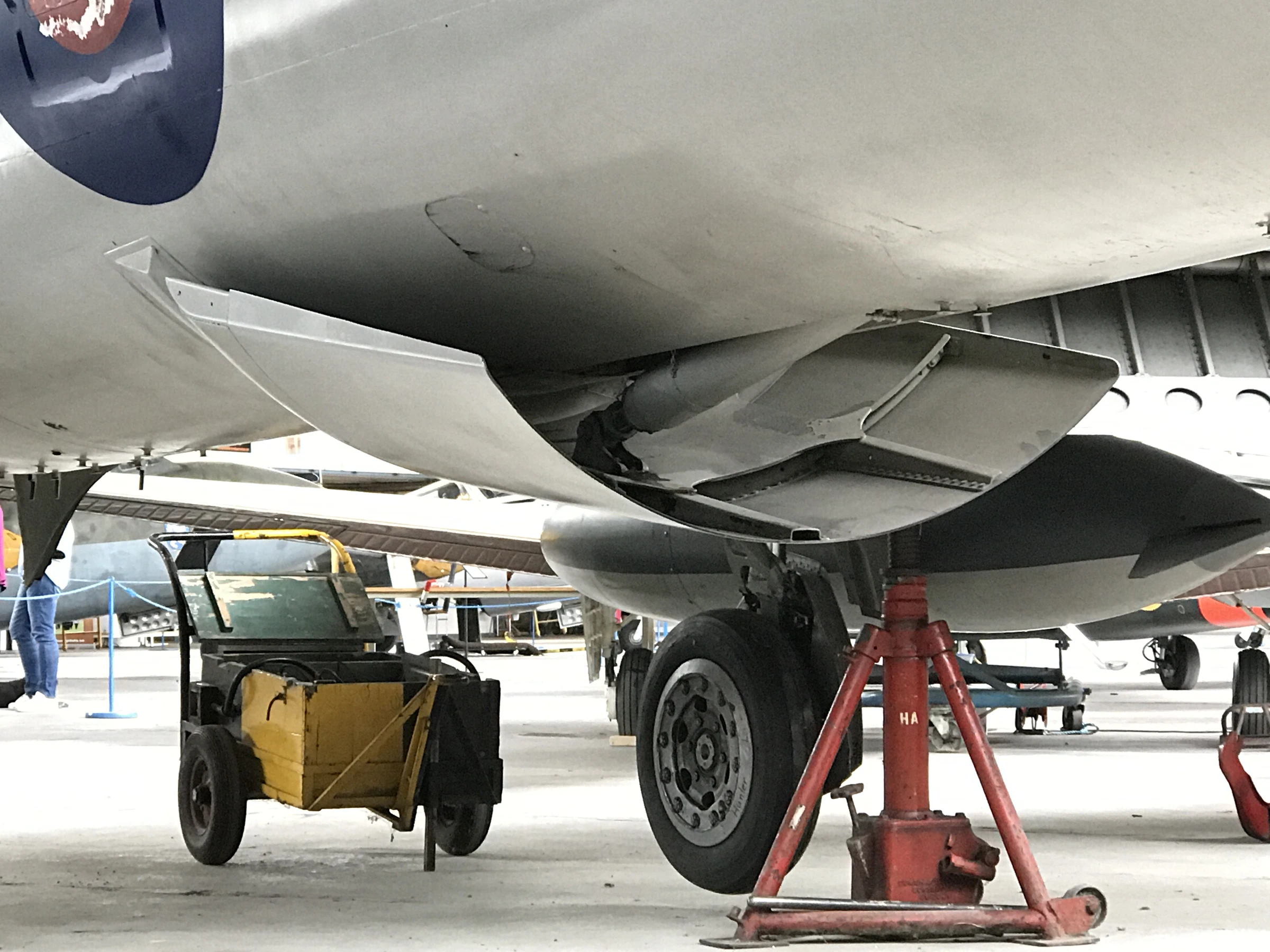 Hawker Hunter T.7A16