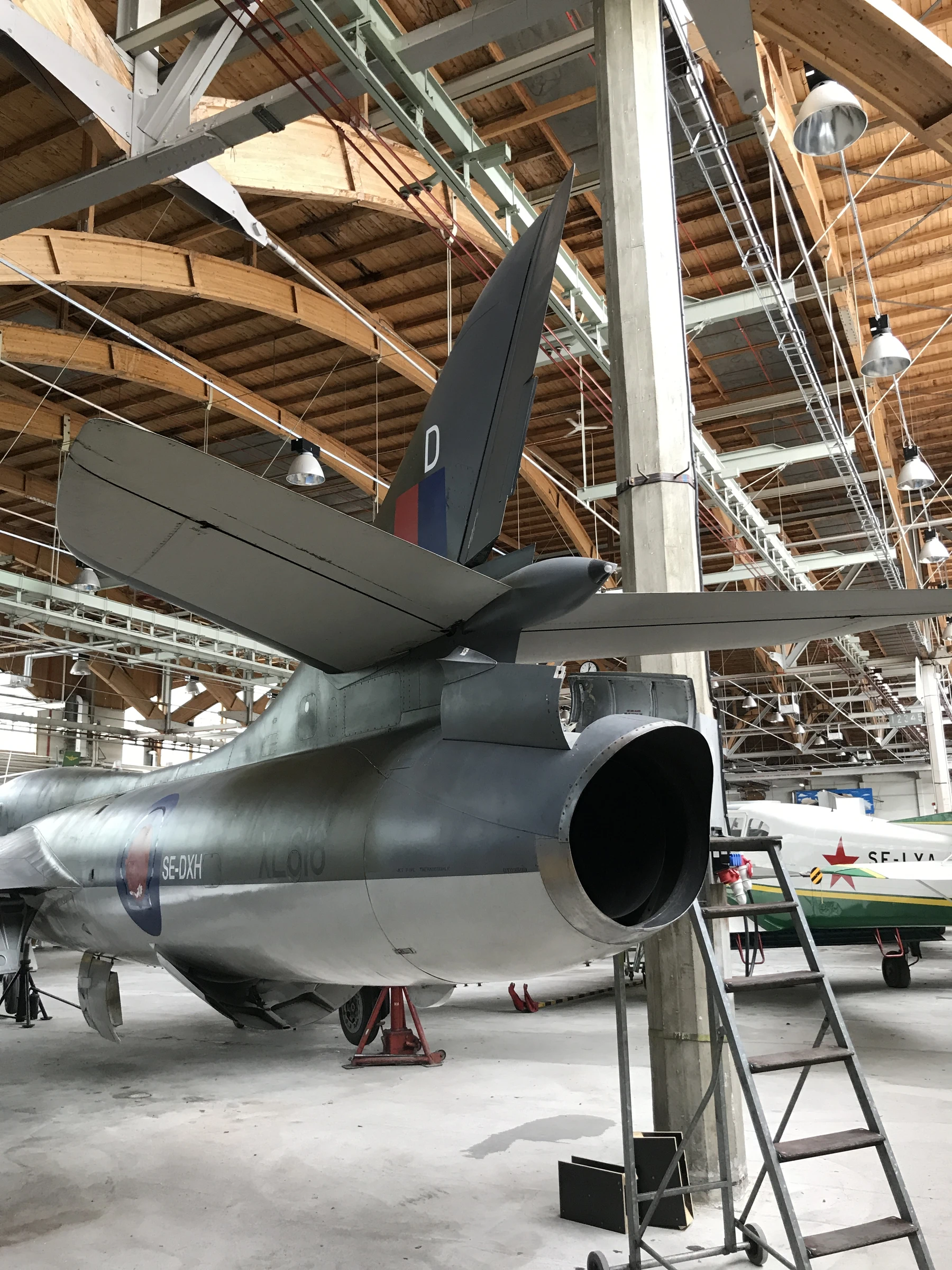 Hawker Hunter T.7A18