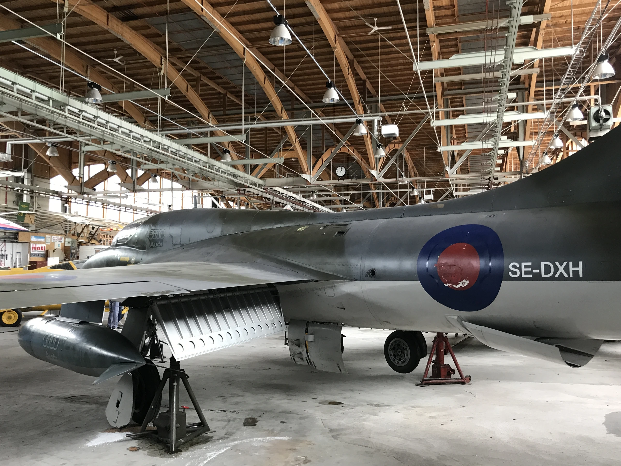 Hawker Hunter T.7A21