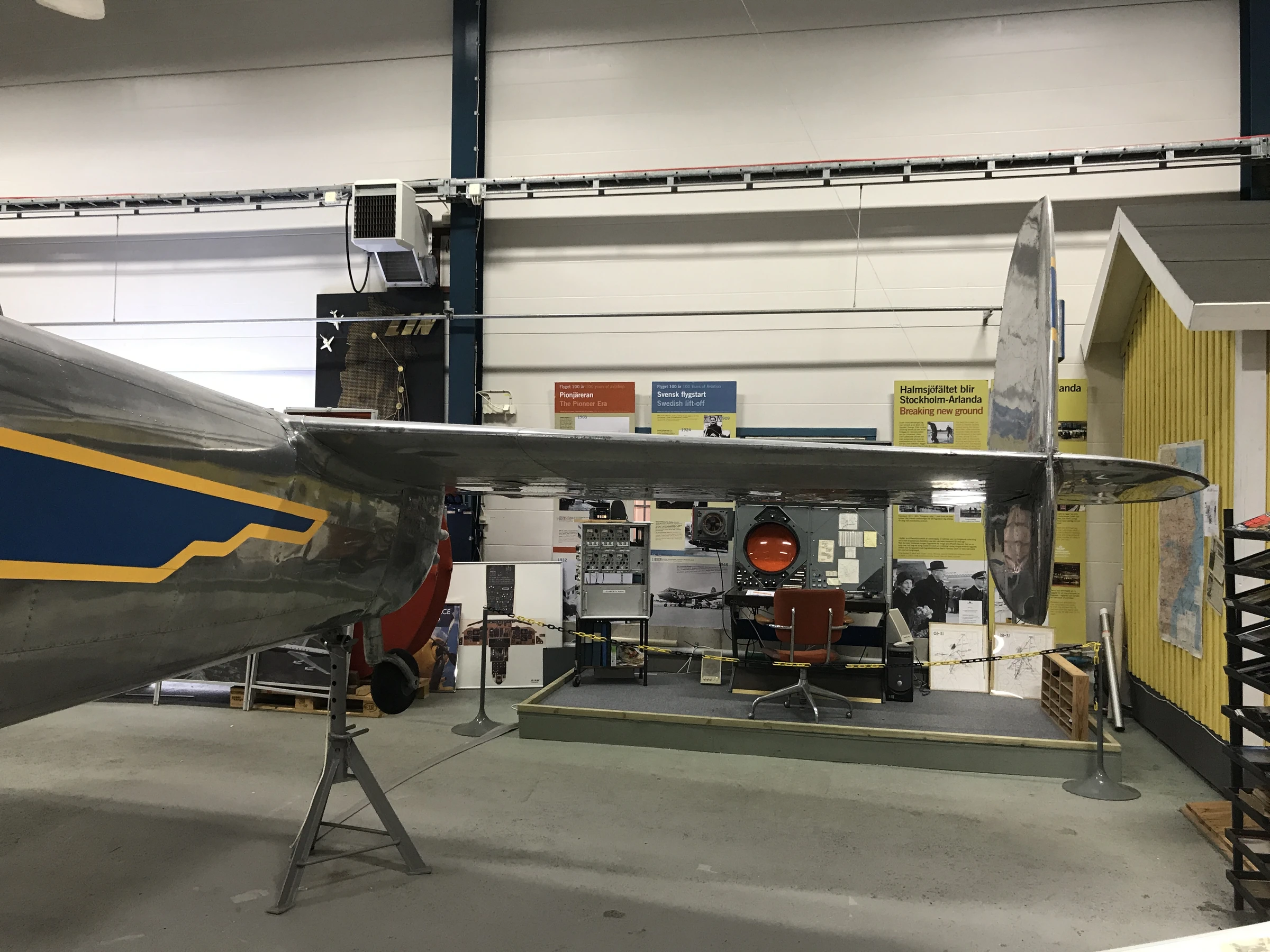 Lockheed L 12A Electra Junior3551