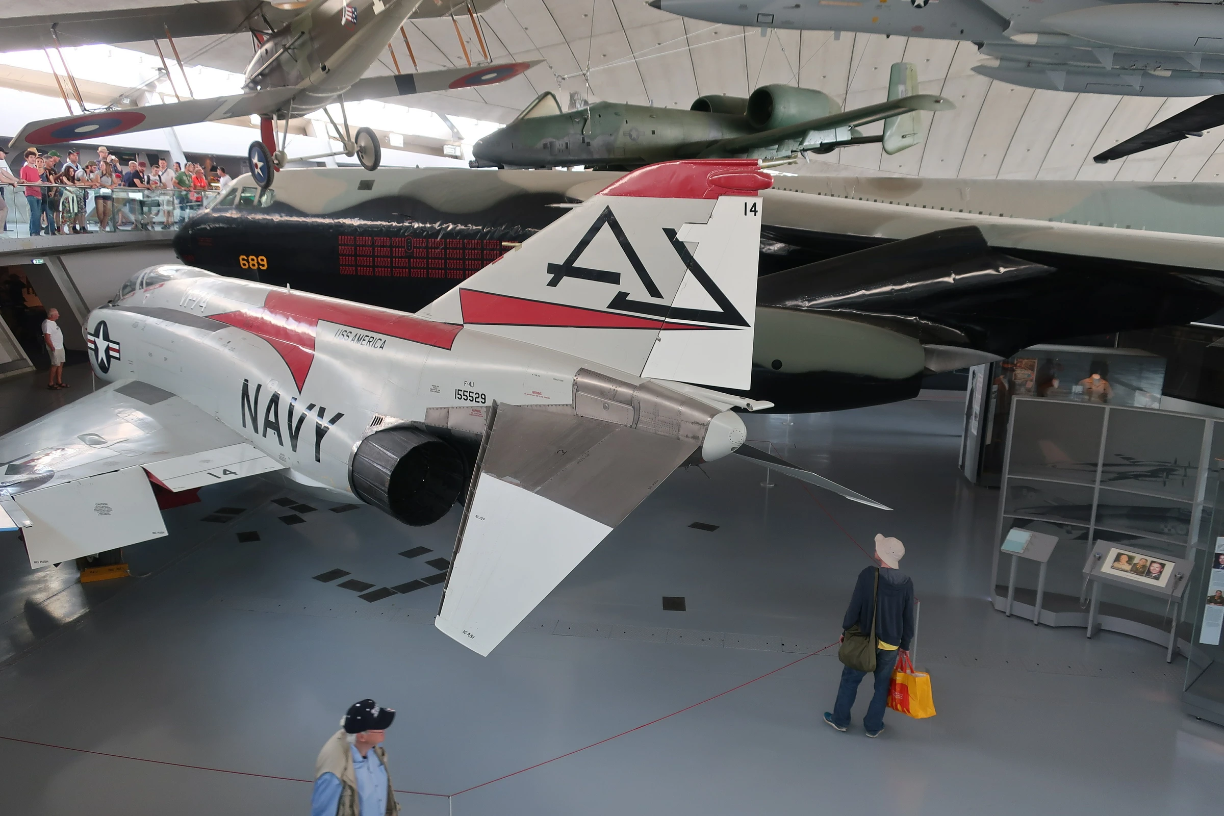 McDonnell Douglas F 4J Phantom II