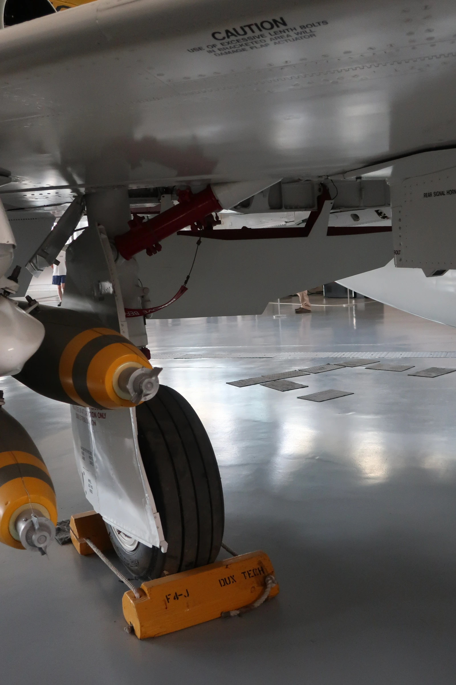 McDonnell Douglas F 4J Phantom II