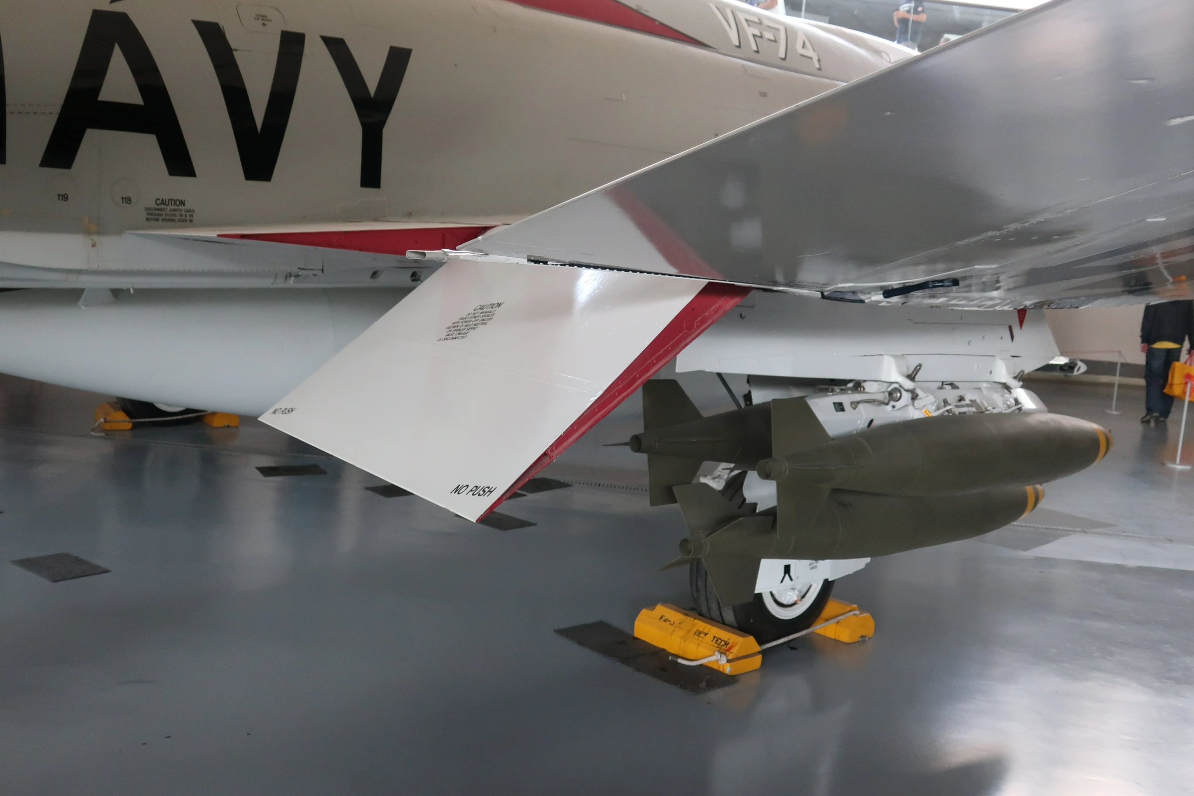 McDonnell Douglas F 4J Phantom II