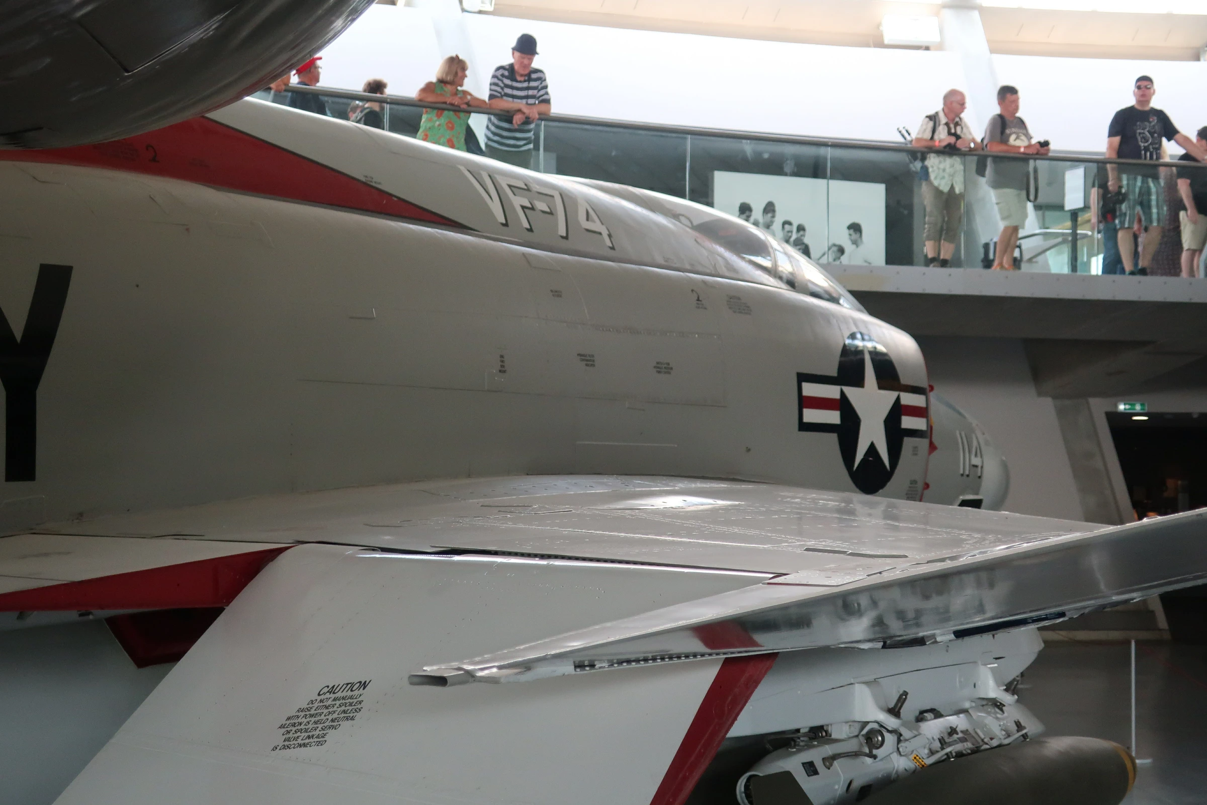 McDonnell Douglas F 4J Phantom II