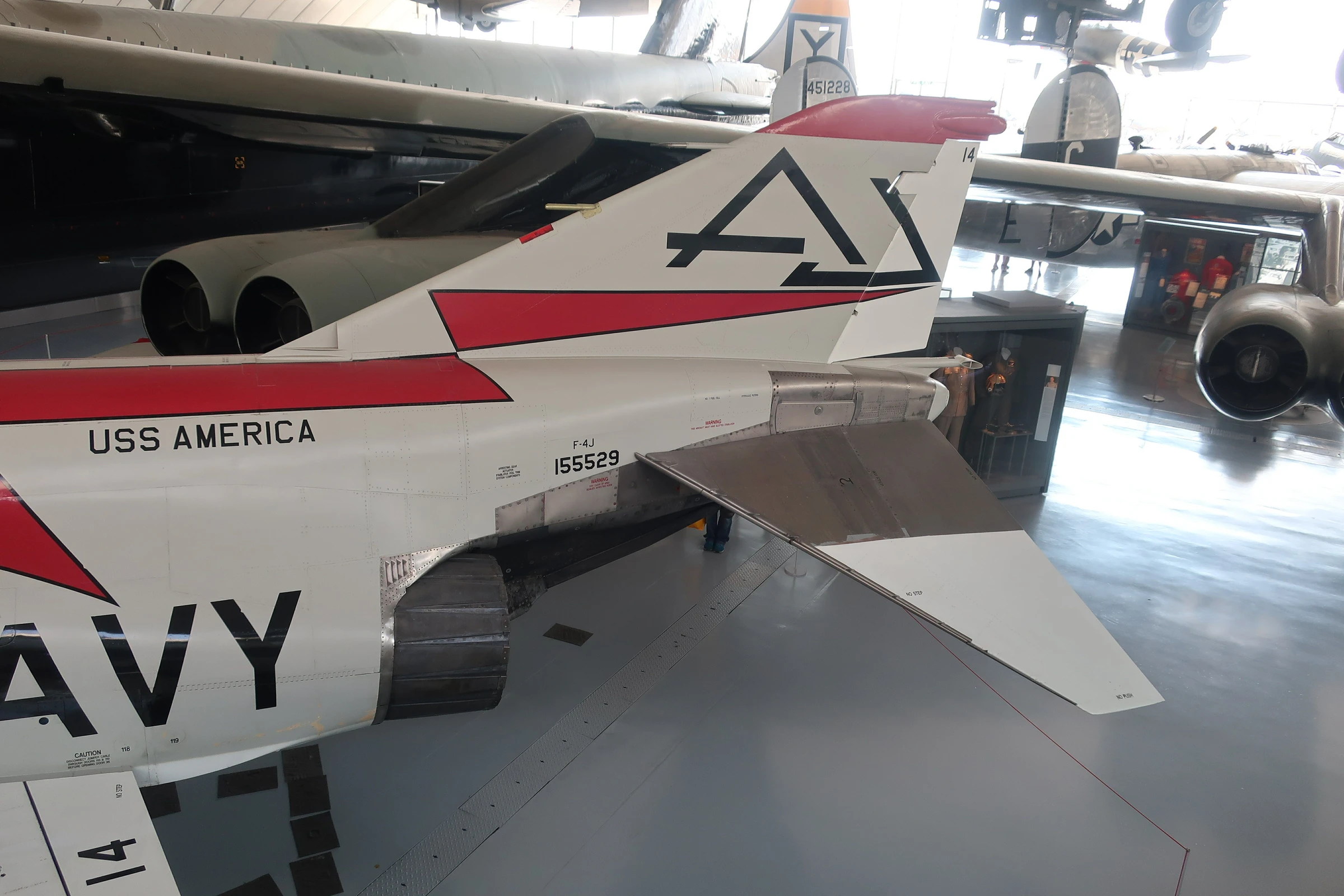 McDonnell Douglas F 4J Phantom II