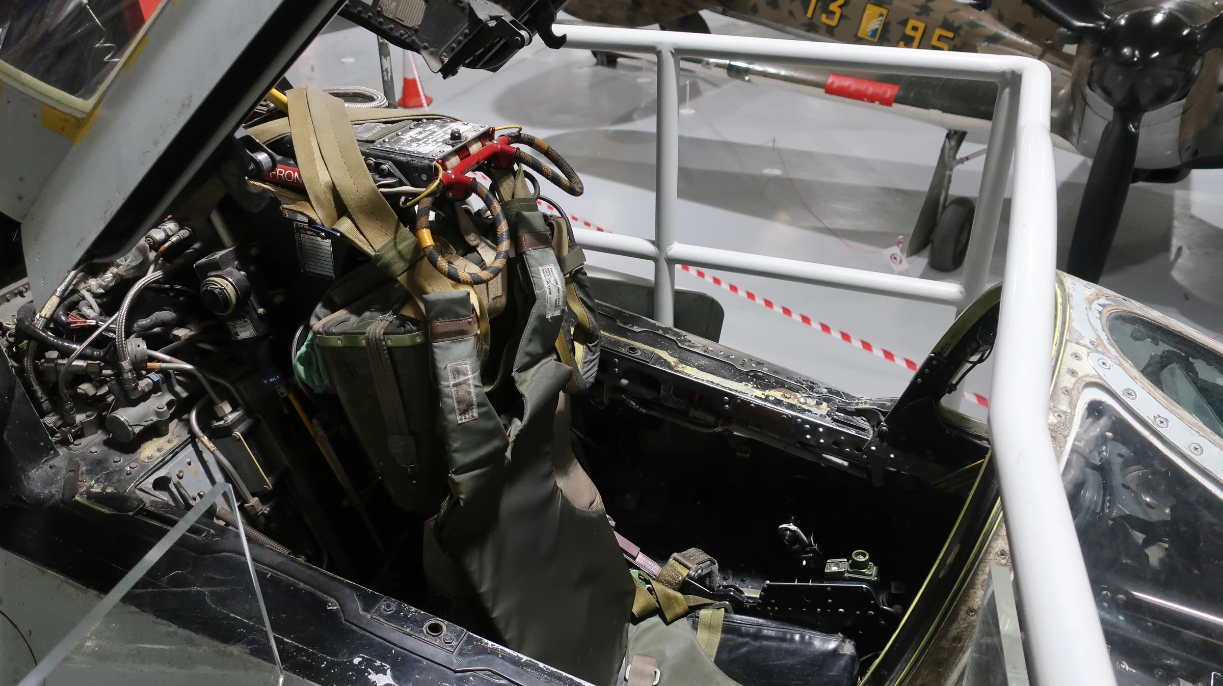 McDonnell Douglas Phantom FGR.2 (XV424)