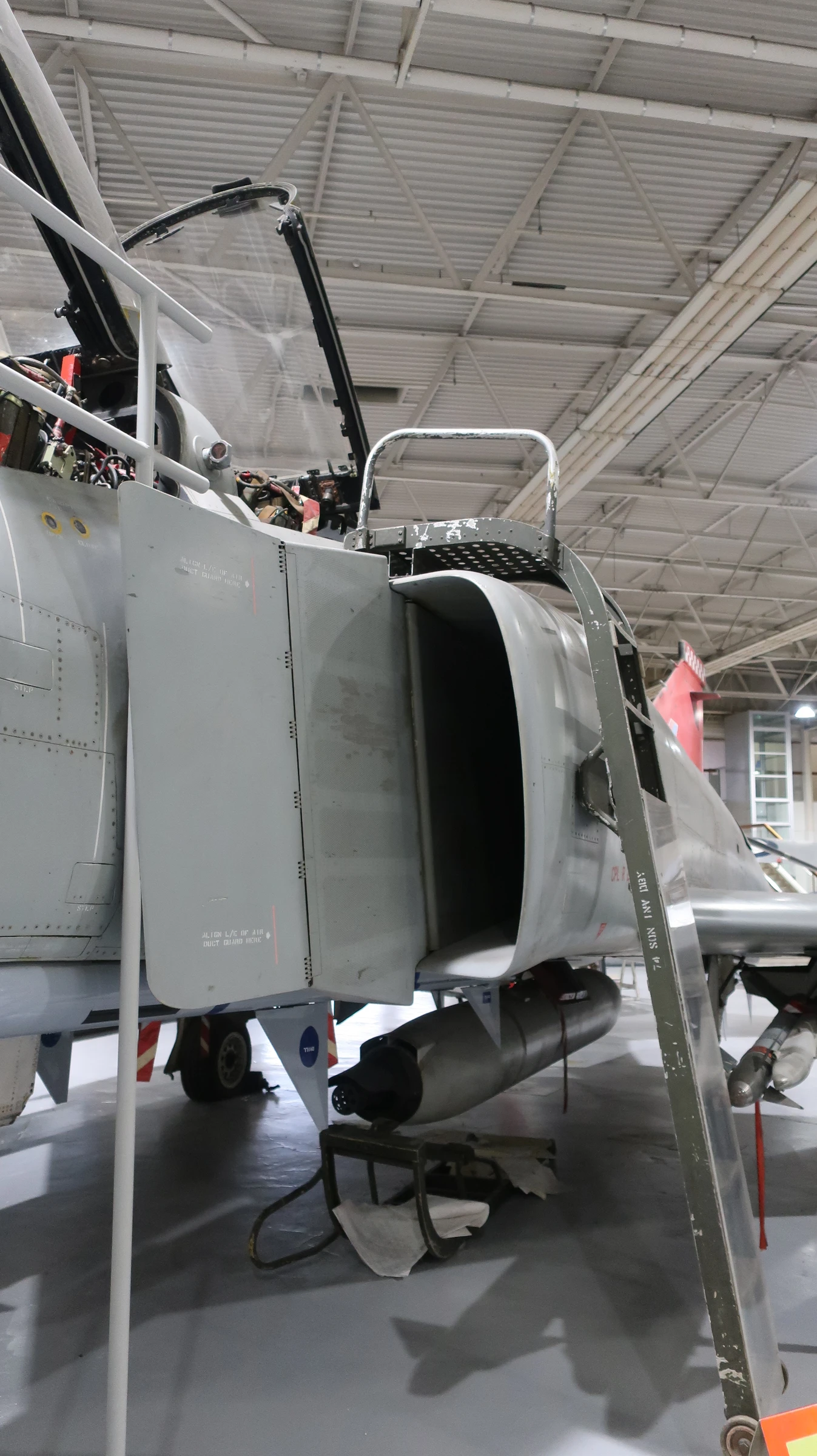 McDonnell Douglas Phantom FGR.2 (XV424)