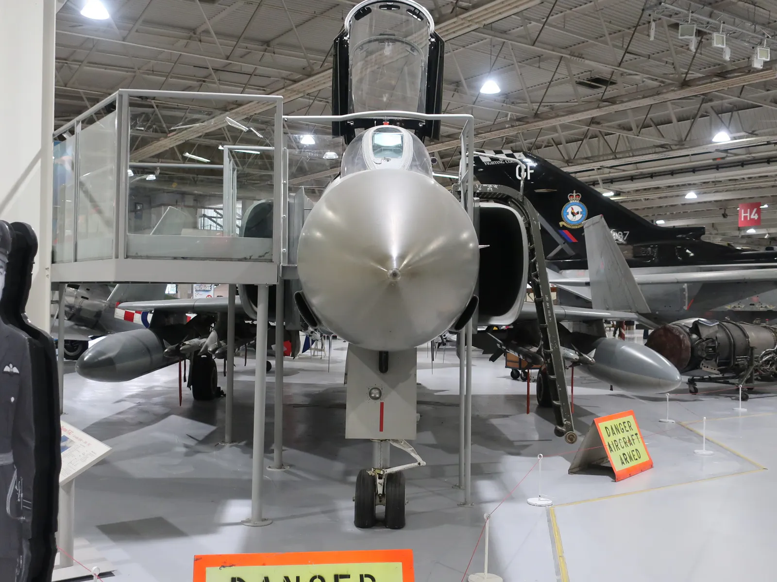 McDonnell Douglas Phantom FGR.2 (XV424) Front
