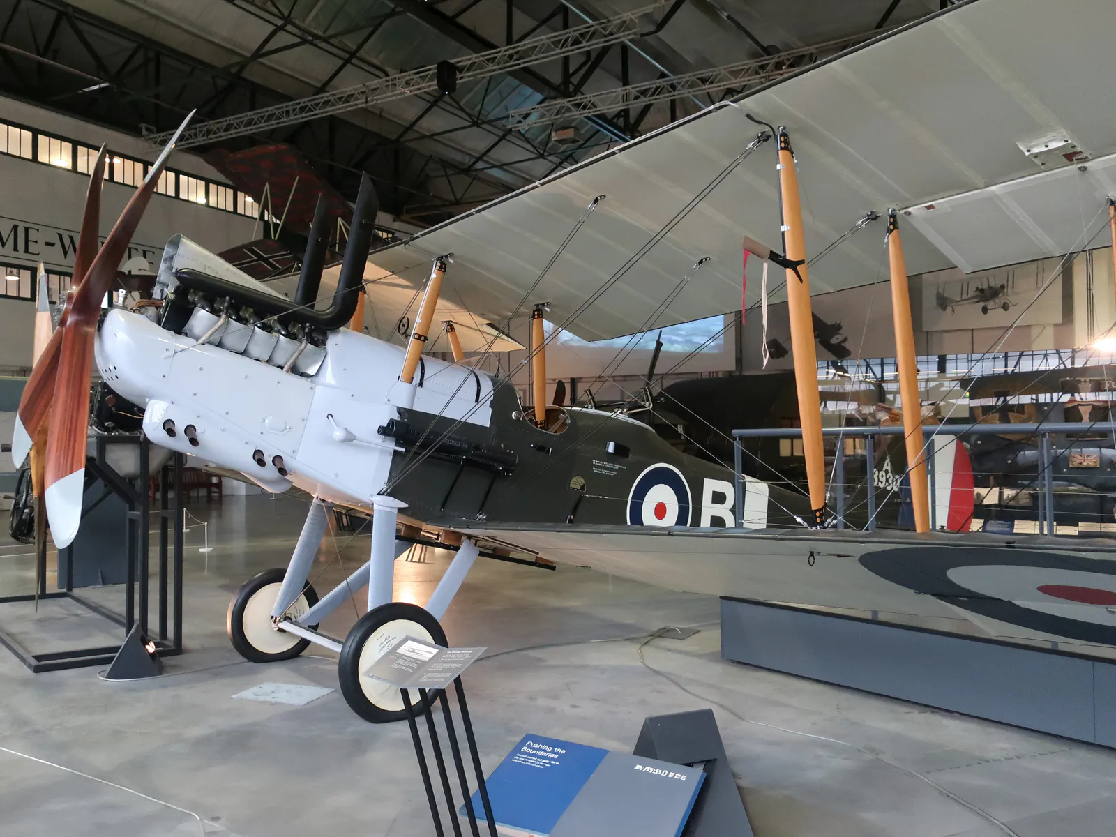 Royal Aircraft Factory RE.8 (replica) Front