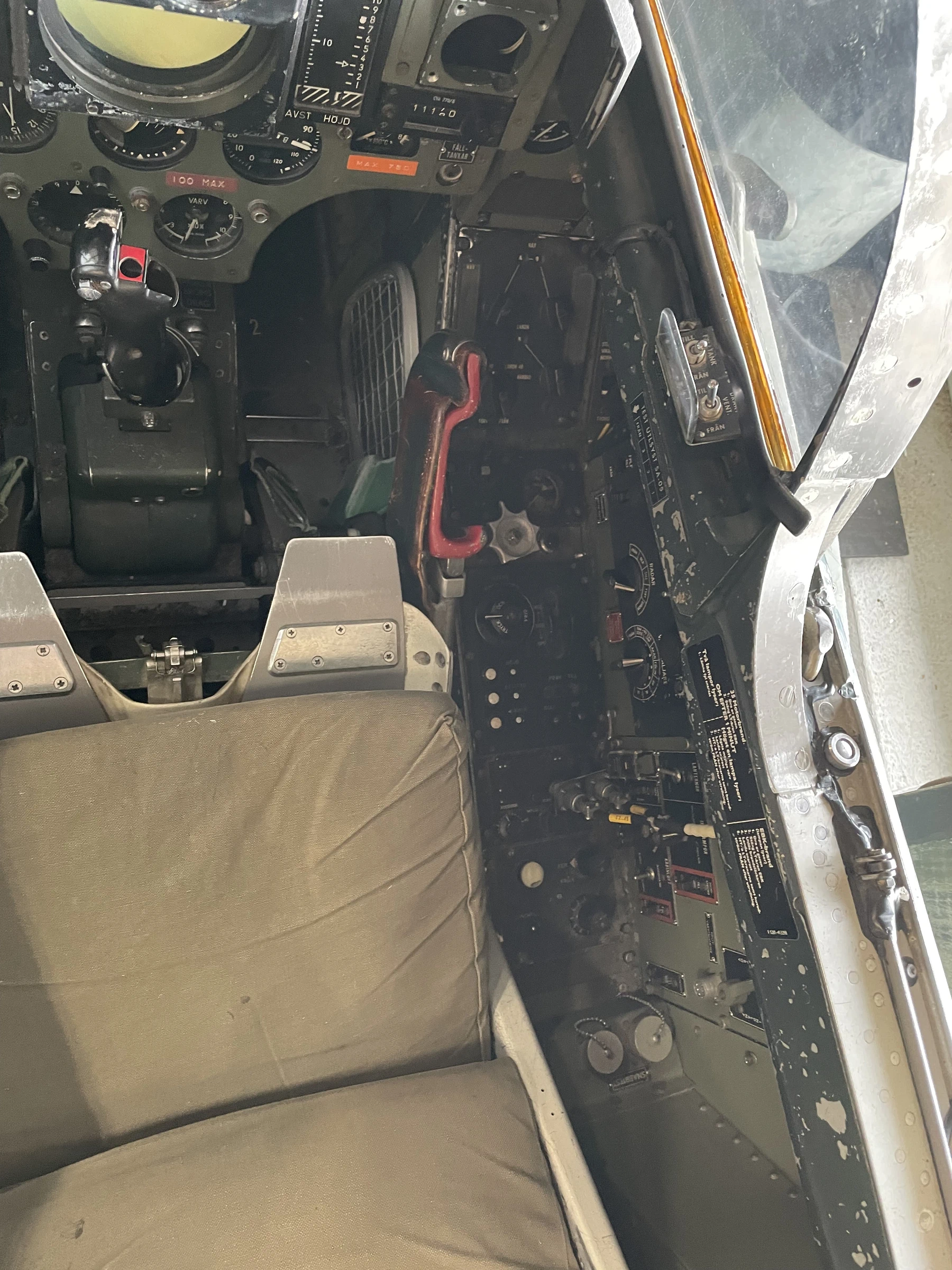 SAAB J35 Draken Cockpit
