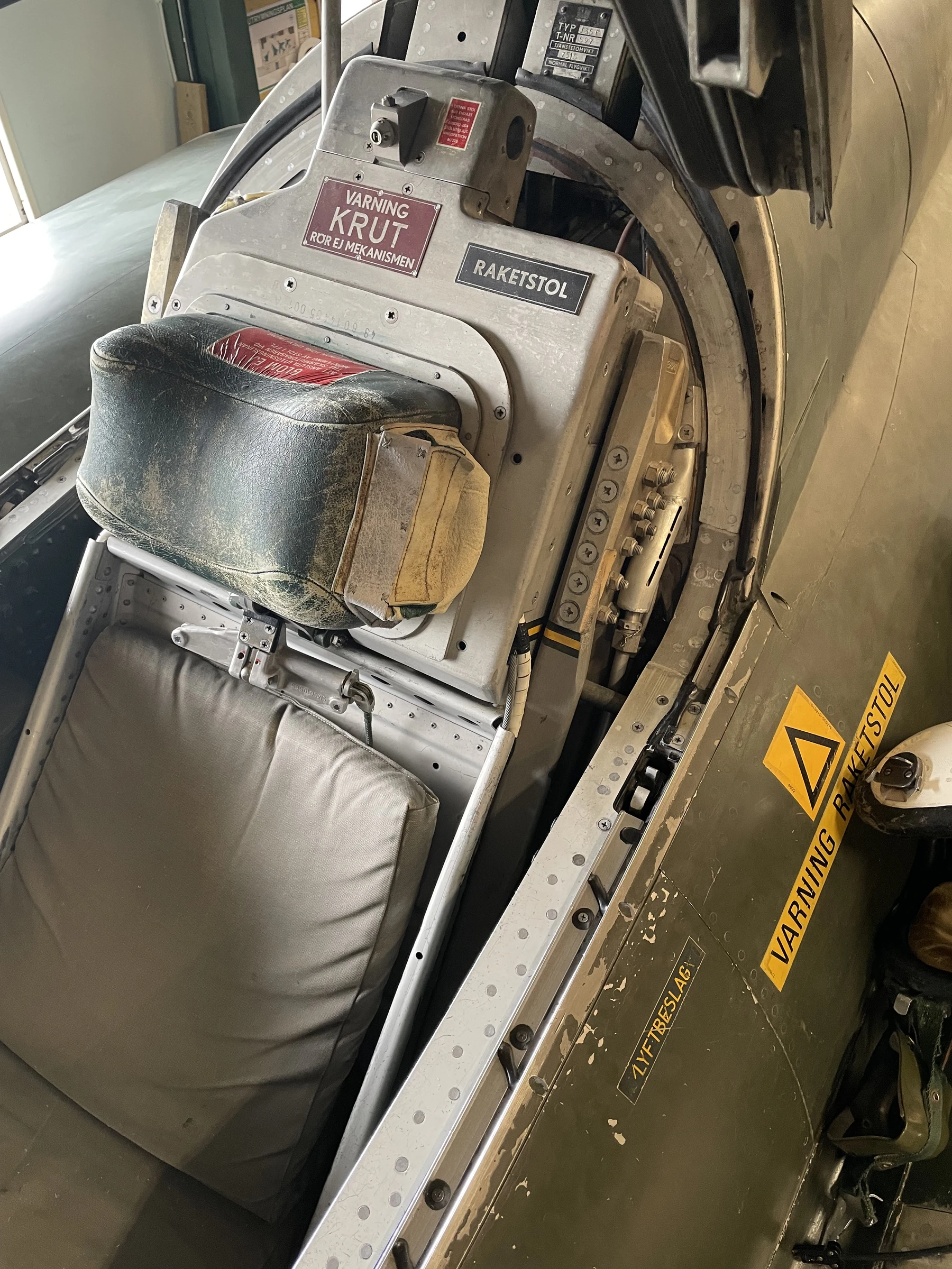 SAAB J35 Draken Cockpit