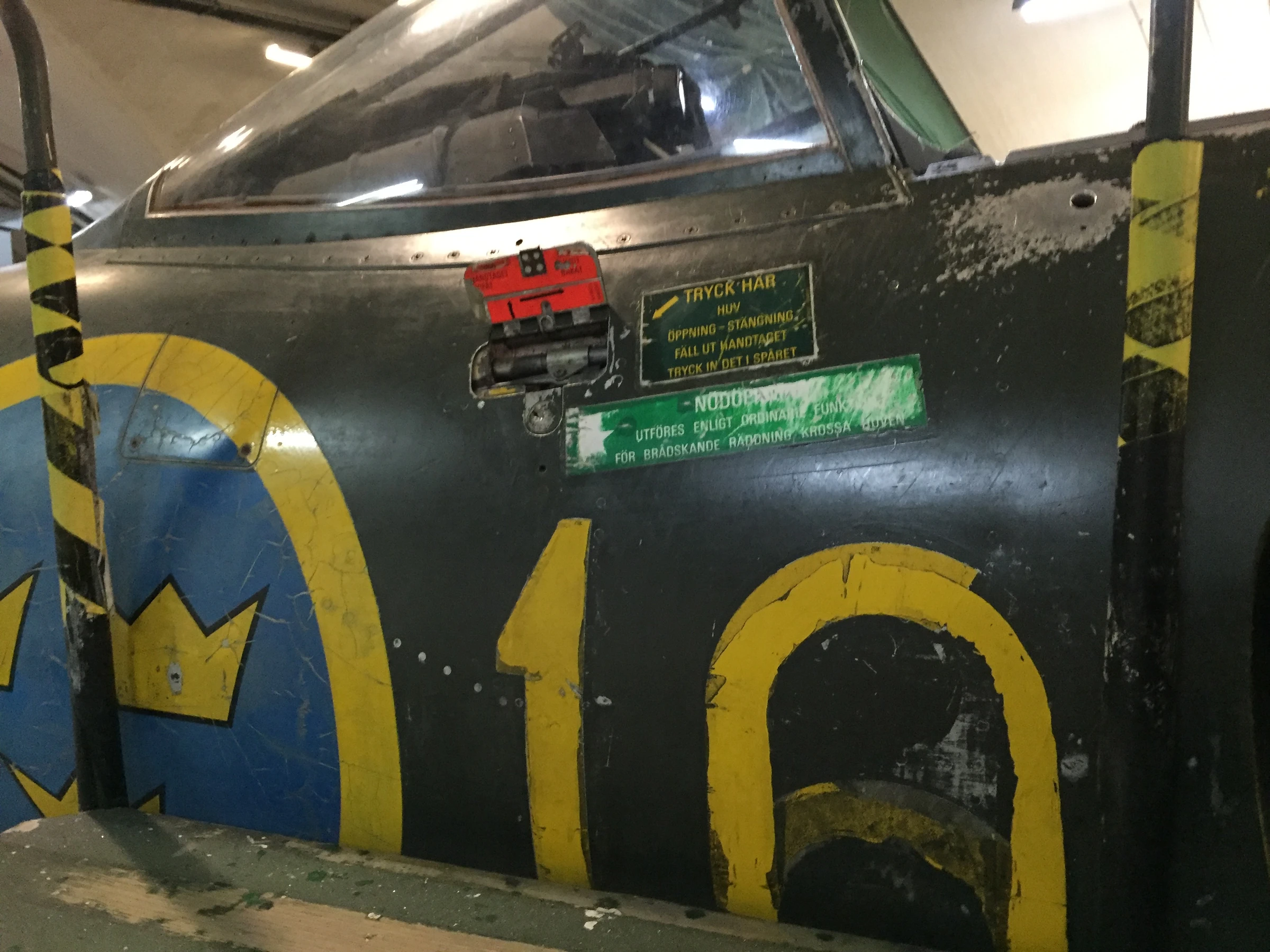 SAAB J35F Draken Cockpit