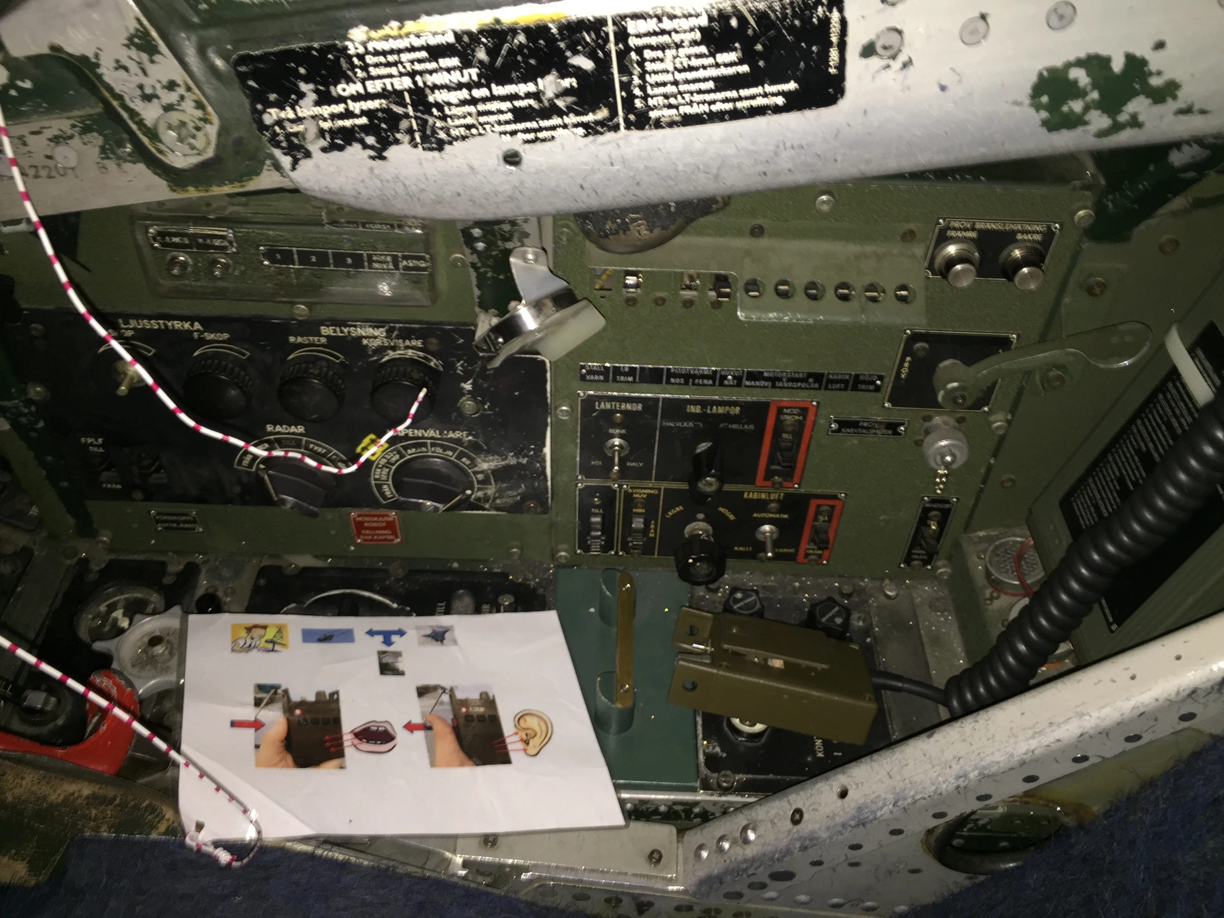 SAAB J35F Draken Cockpit