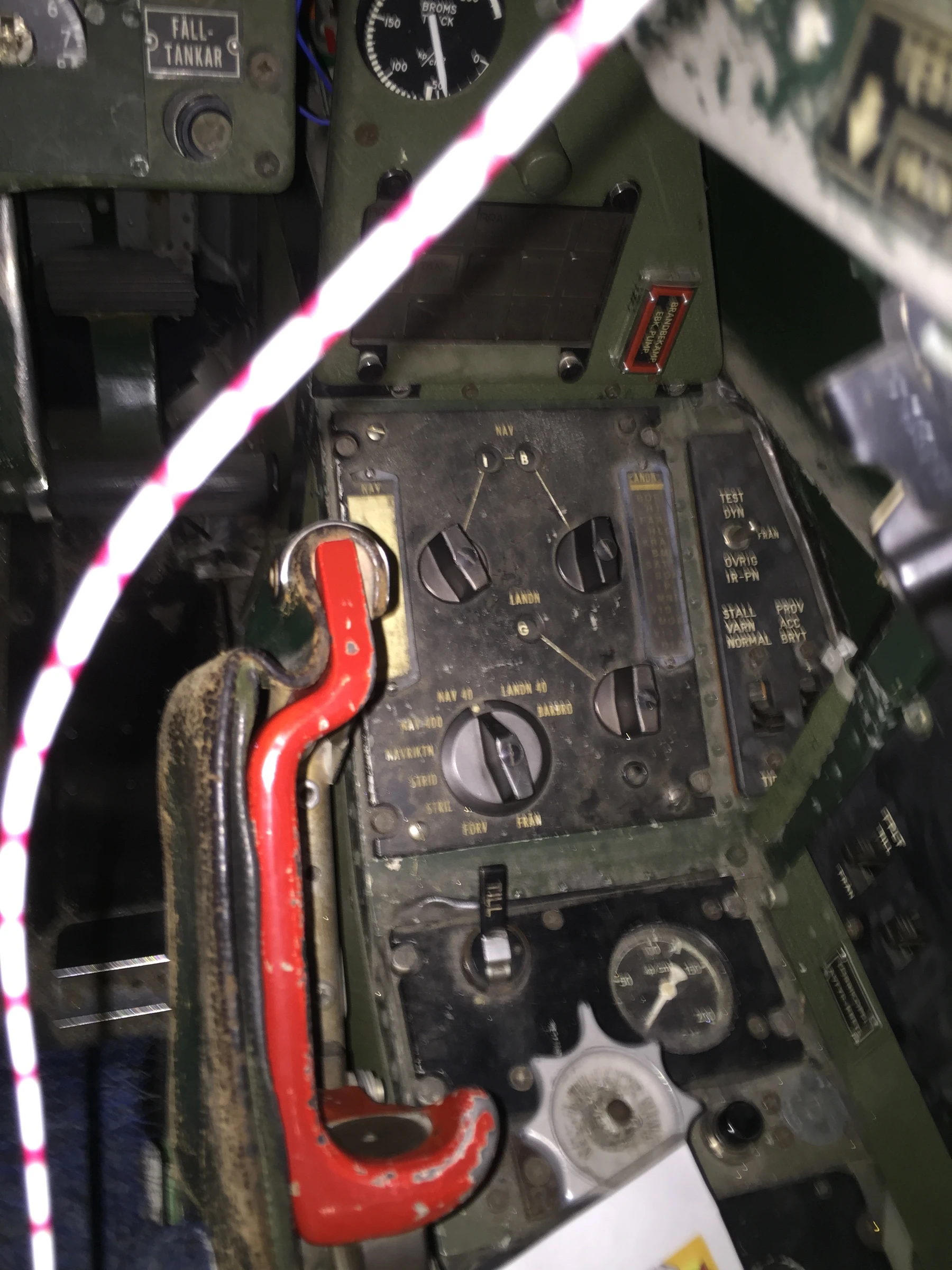 SAAB J35F Draken Cockpit