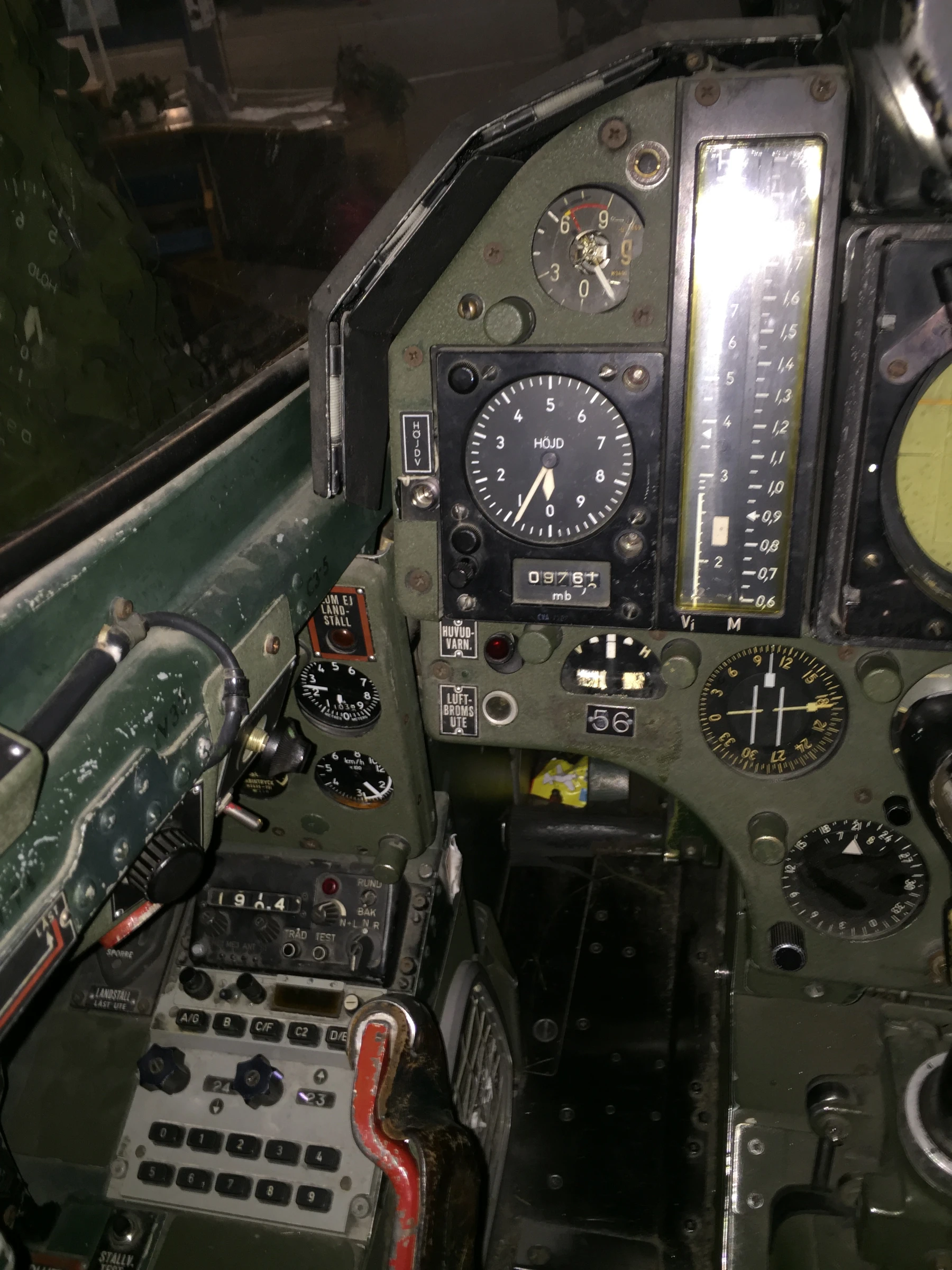 SAAB J35F Draken Cockpit