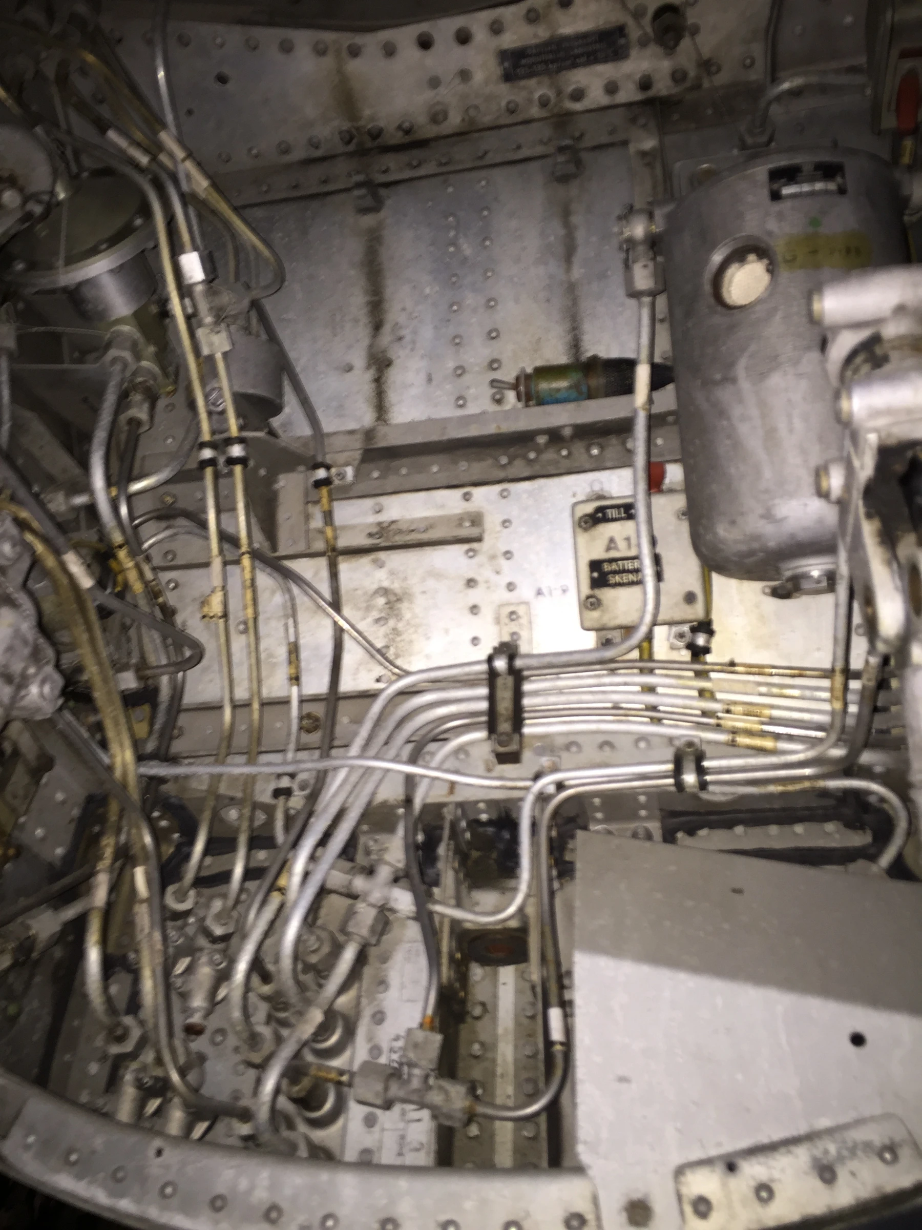 SAAB J35F Draken Nose gear