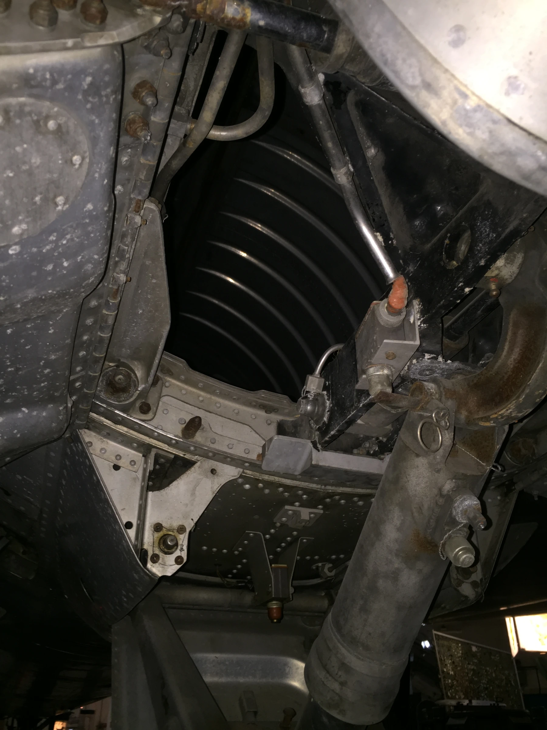 SAAB J35F Draken Nose gear