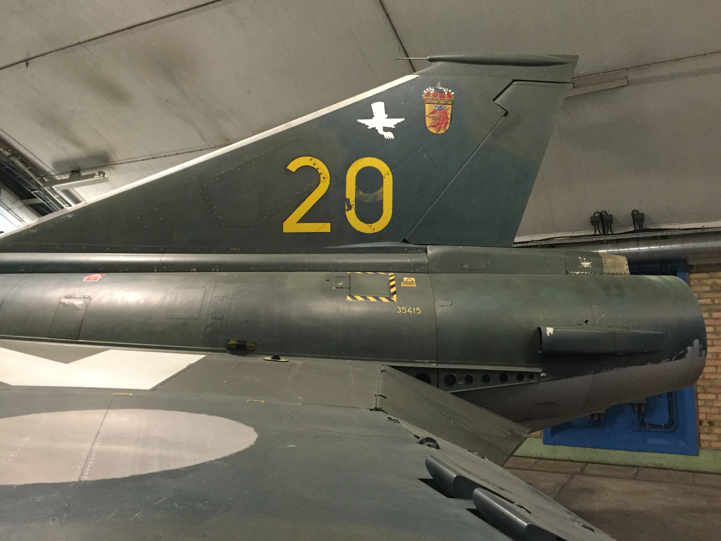 SAAB J35F Draken Wing