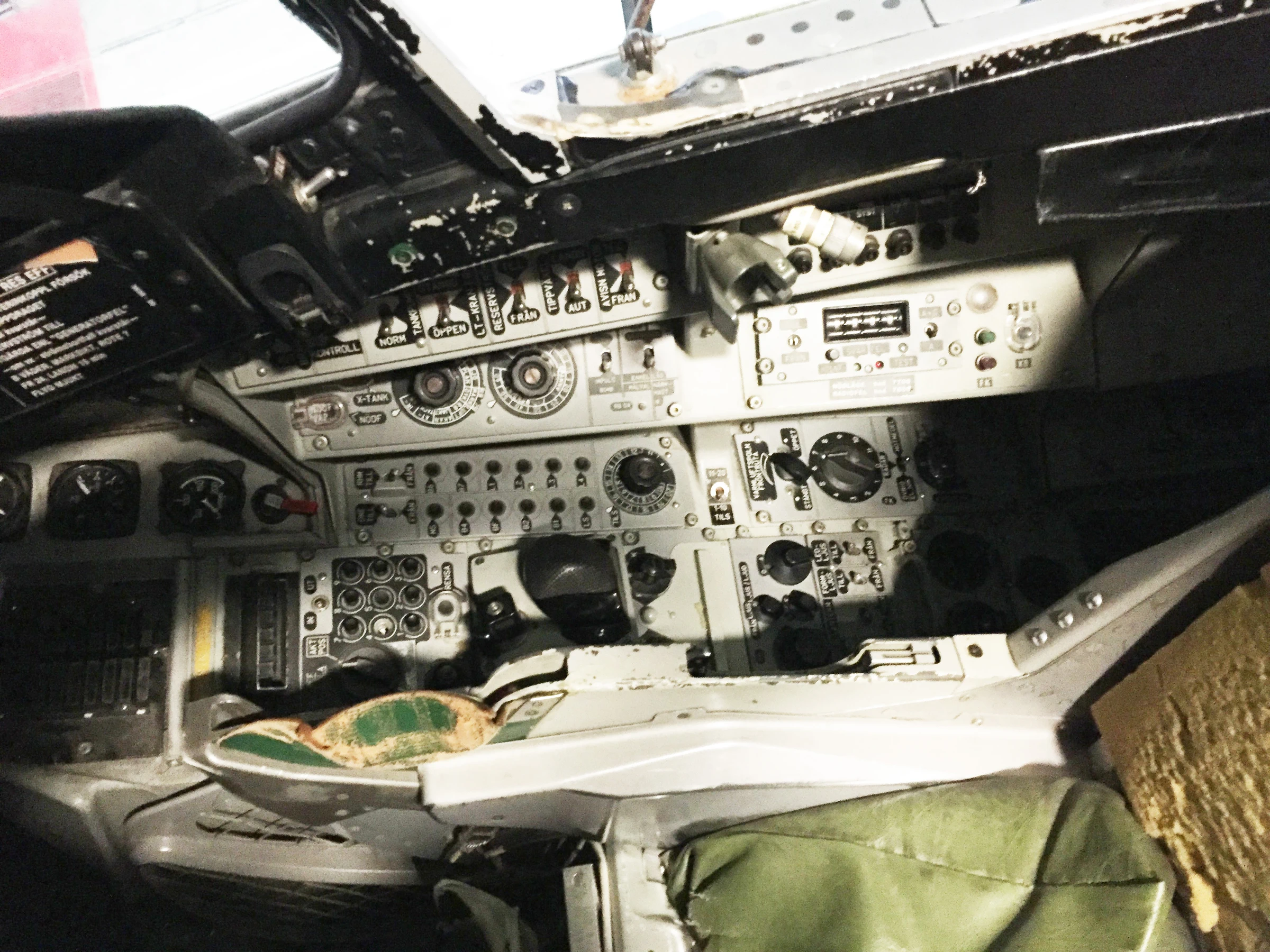 SAAB JA37 Viggen Cockpit