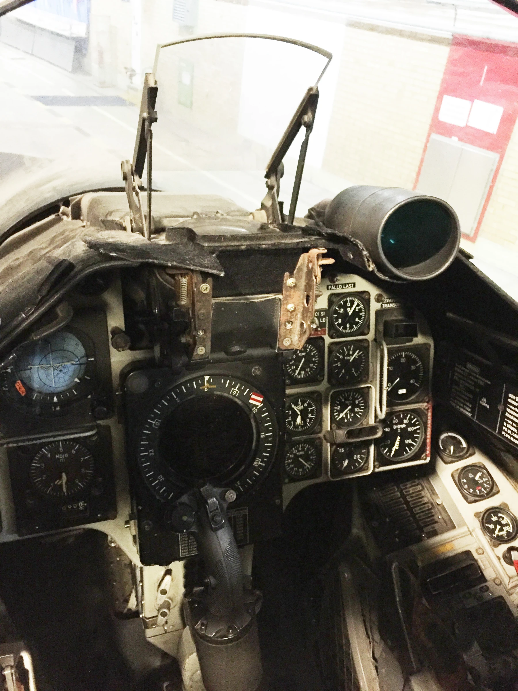 SAAB JA37 Viggen Cockpit