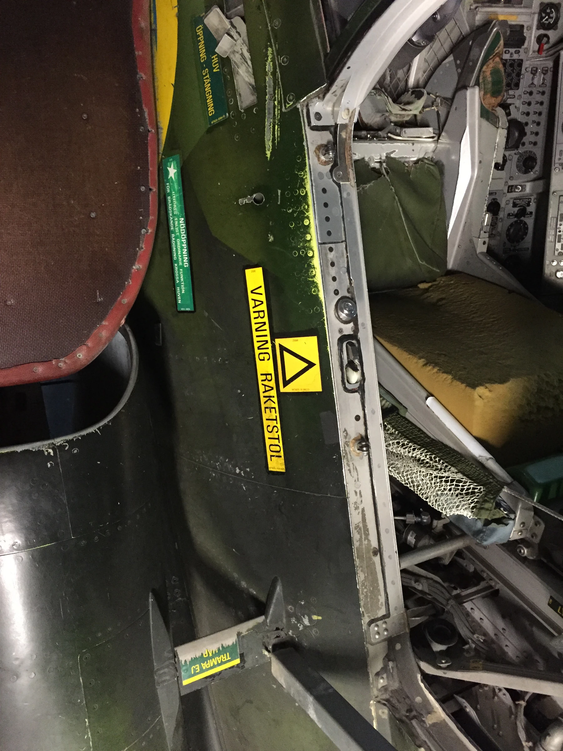 SAAB JA37 Viggen Cockpit