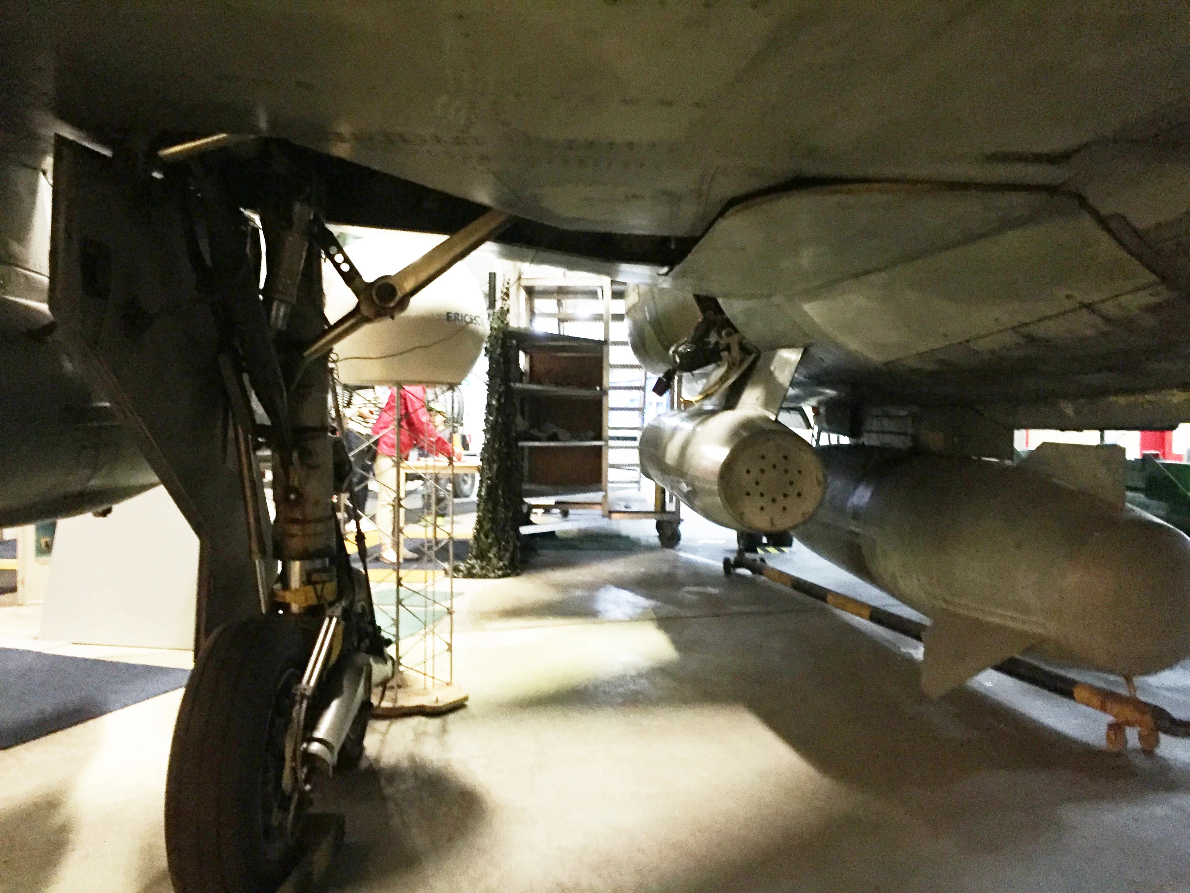 SAAB JA37 Viggen Main gear