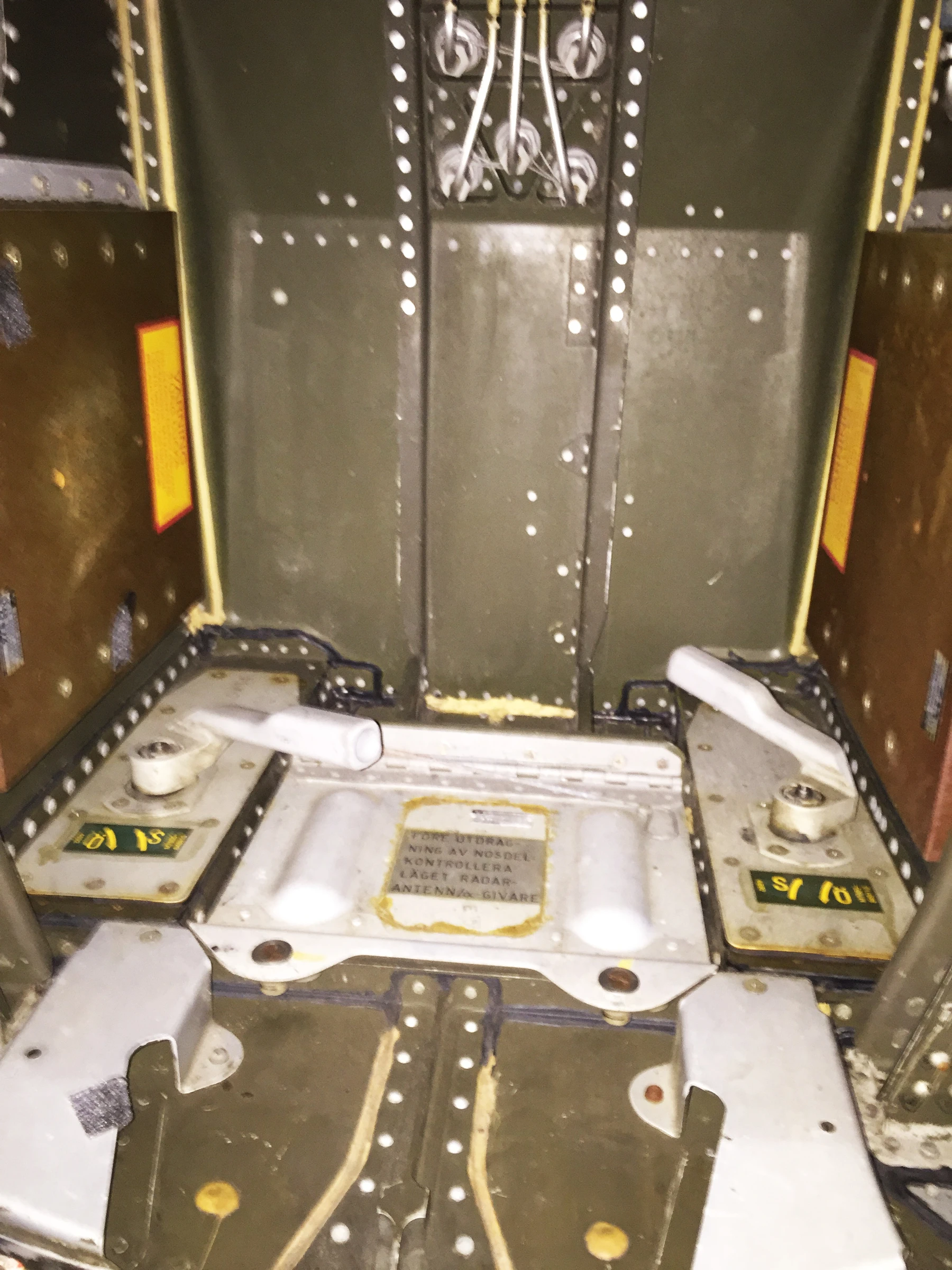 SAAB JA37 Viggen Nose gear