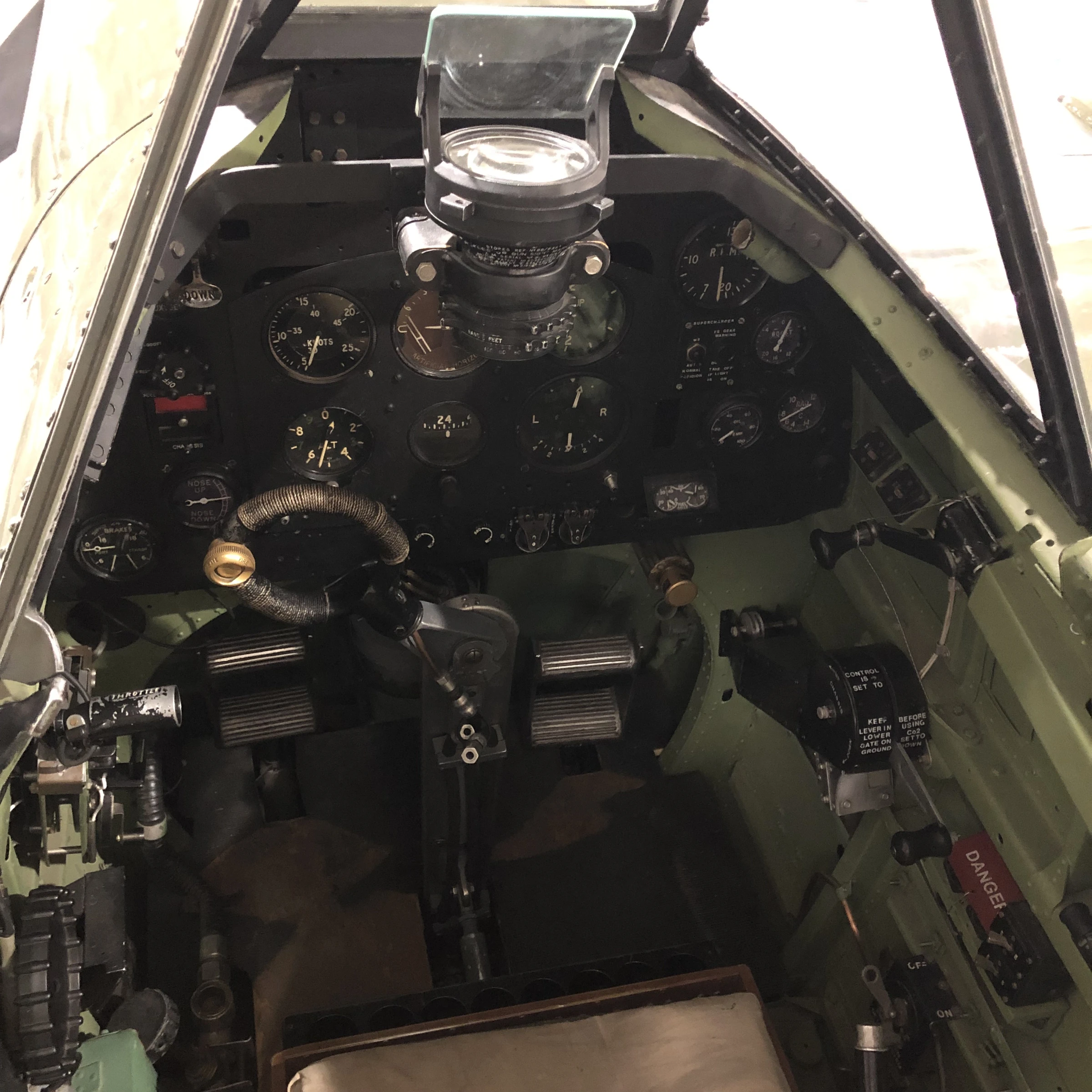 Supermarine Spitfire F.24