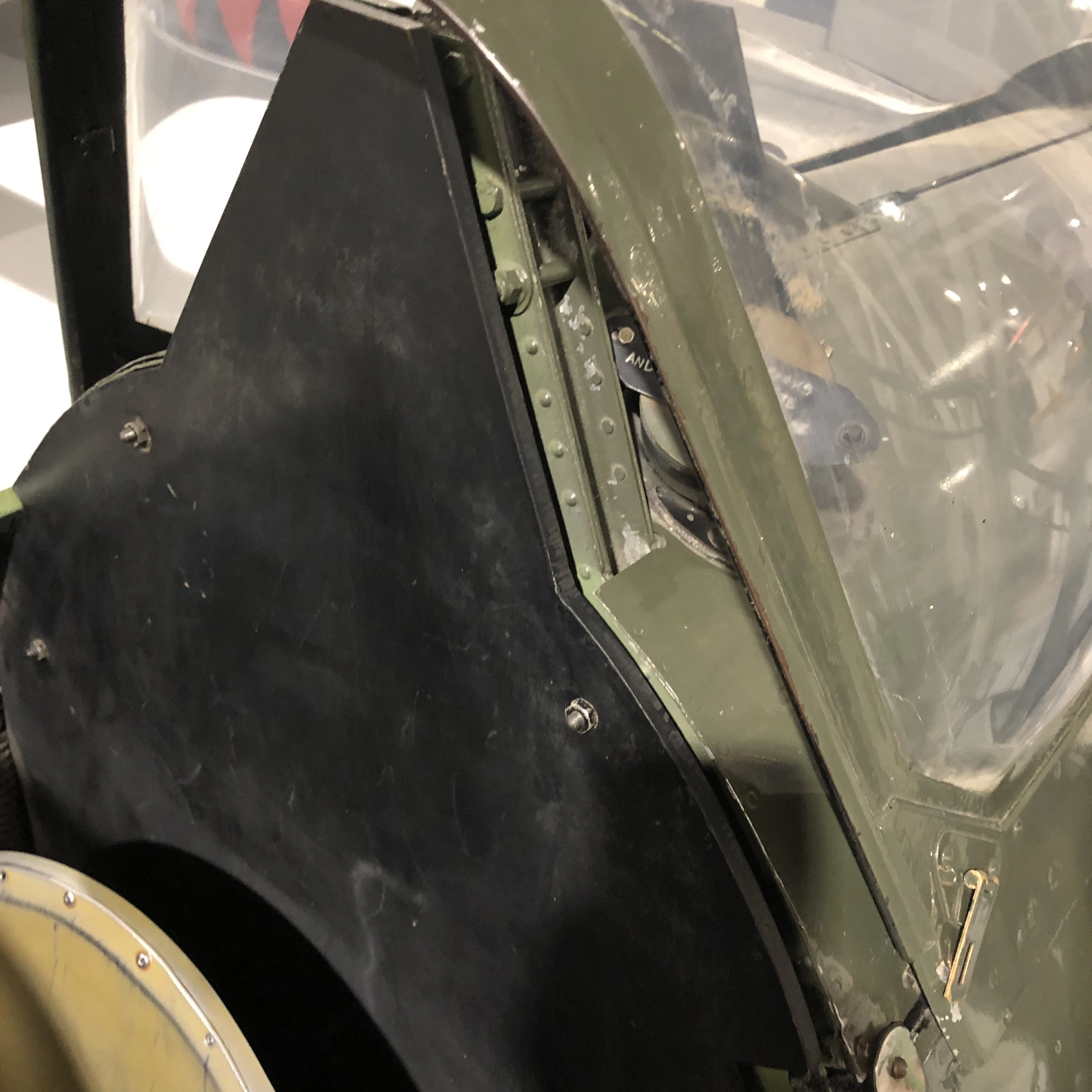 Supermarine Spitfire F.24