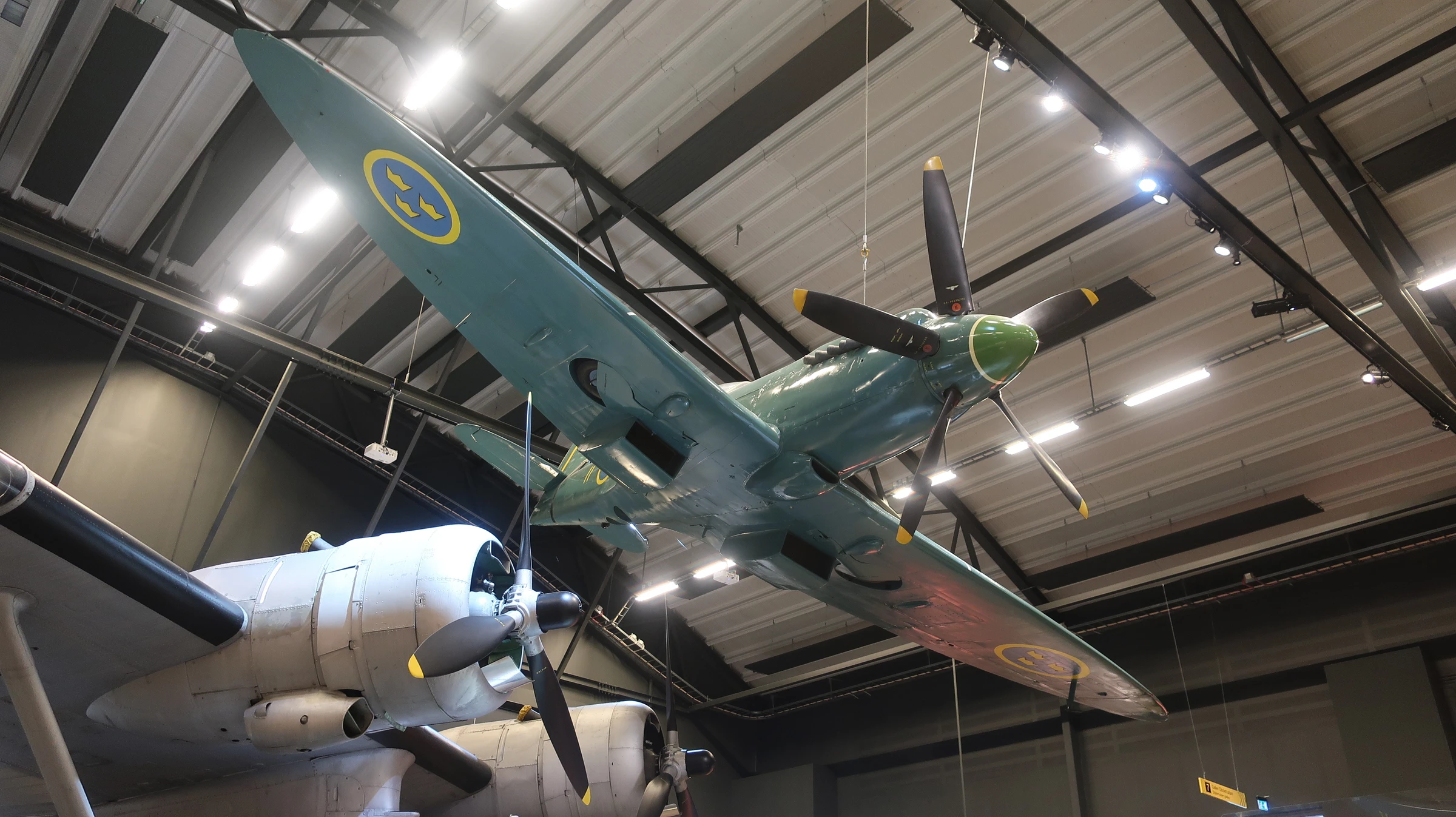 Supermarine Spitfire PR Mk XIX (S 31)