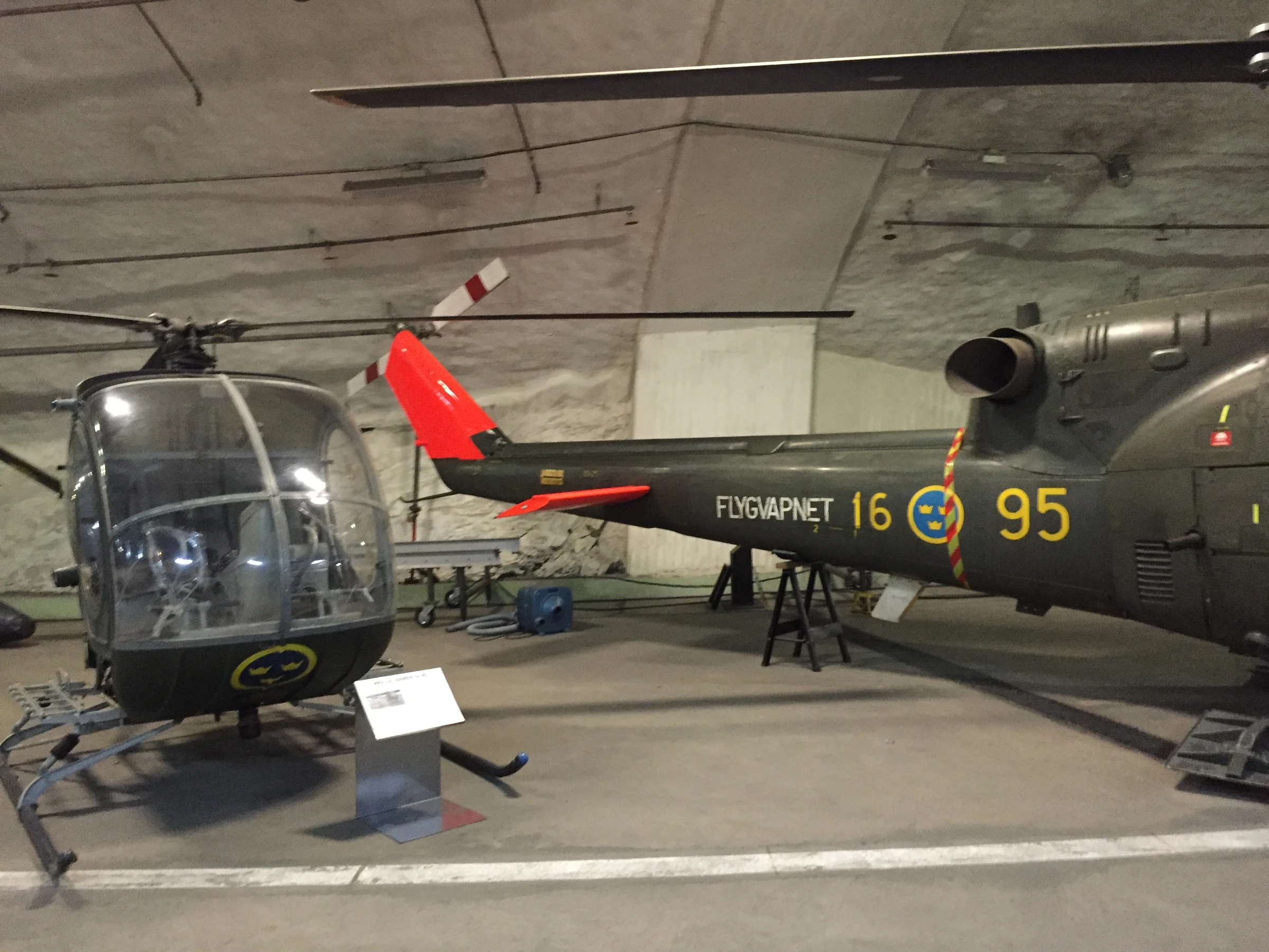 Augusta bell 204 hkp3b aeroseum