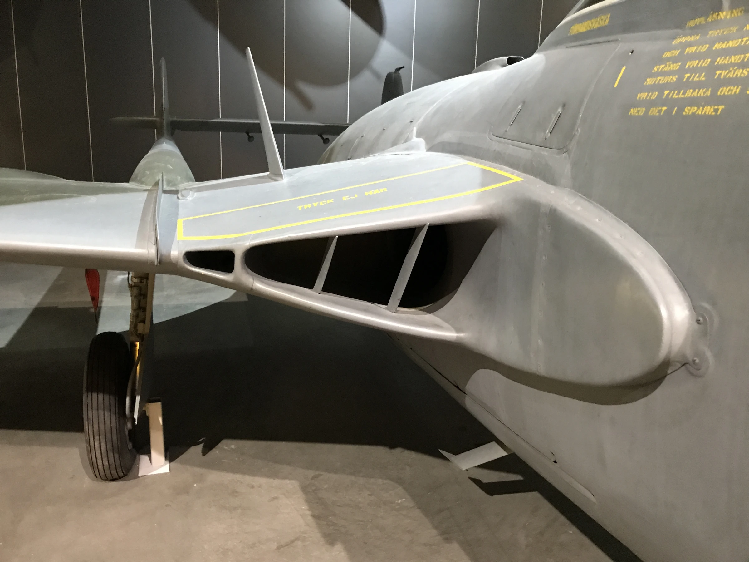 De Havilland Venom FB.51 (J 33)