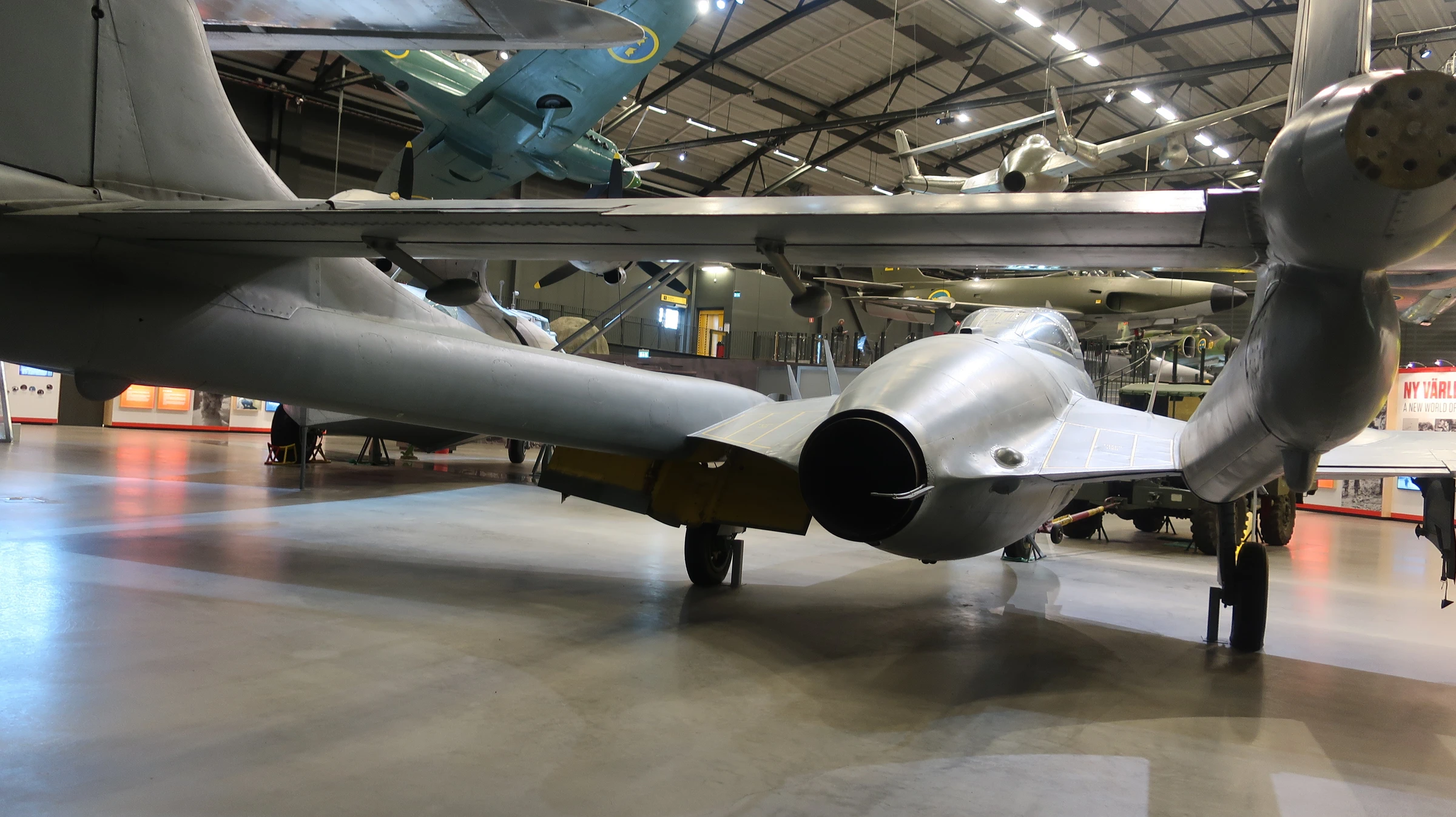 De Havilland Venom FB.51 (J 33)