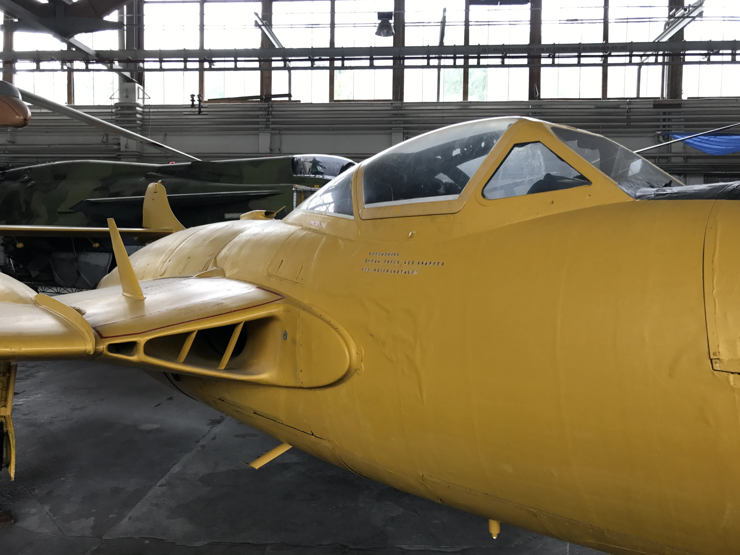 De Havilland Venom NF.51 (J 33)