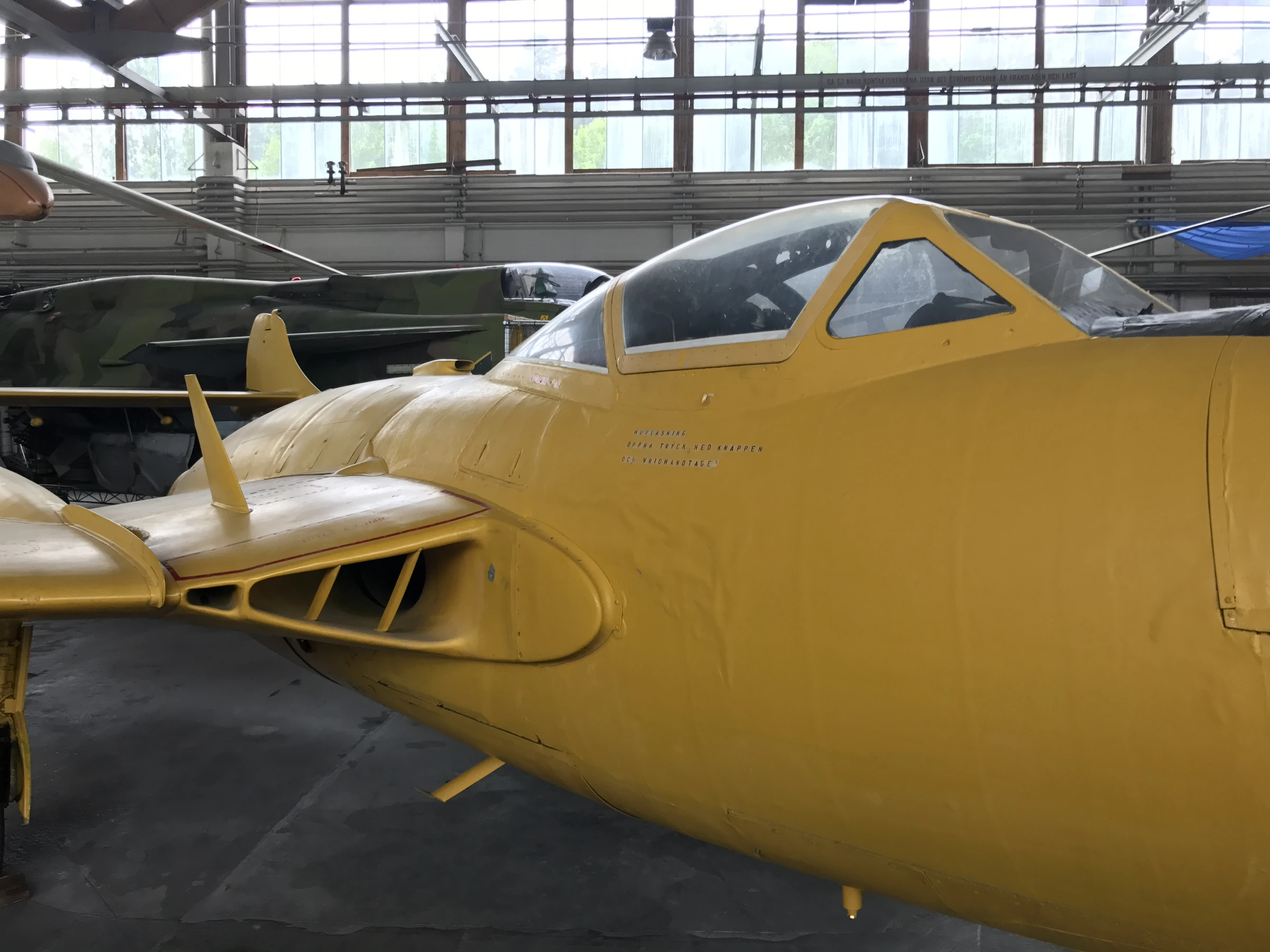 De Havilland Venom NF.51 (J 33)