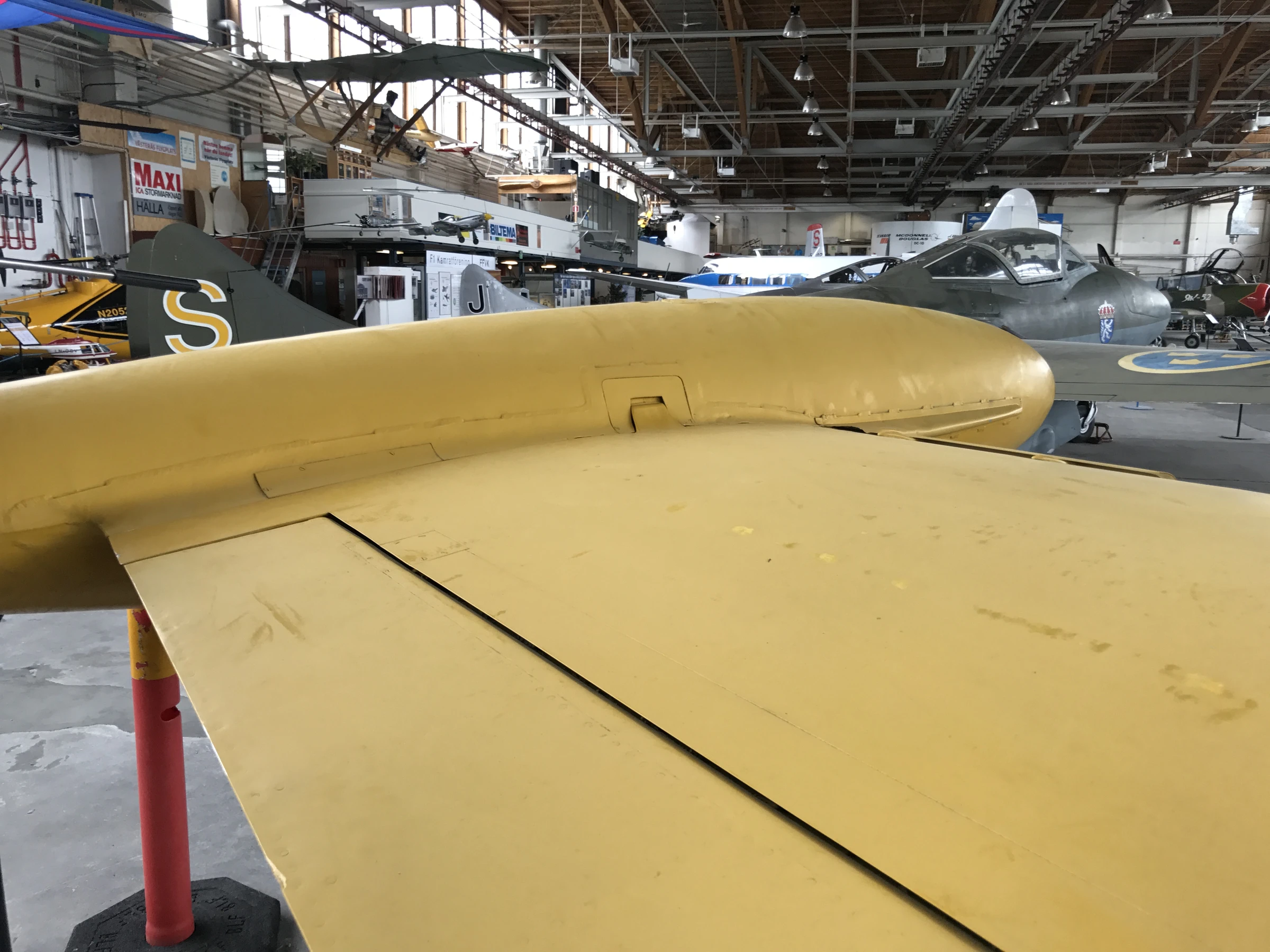 De Havilland Venom NF.51 (J 33)