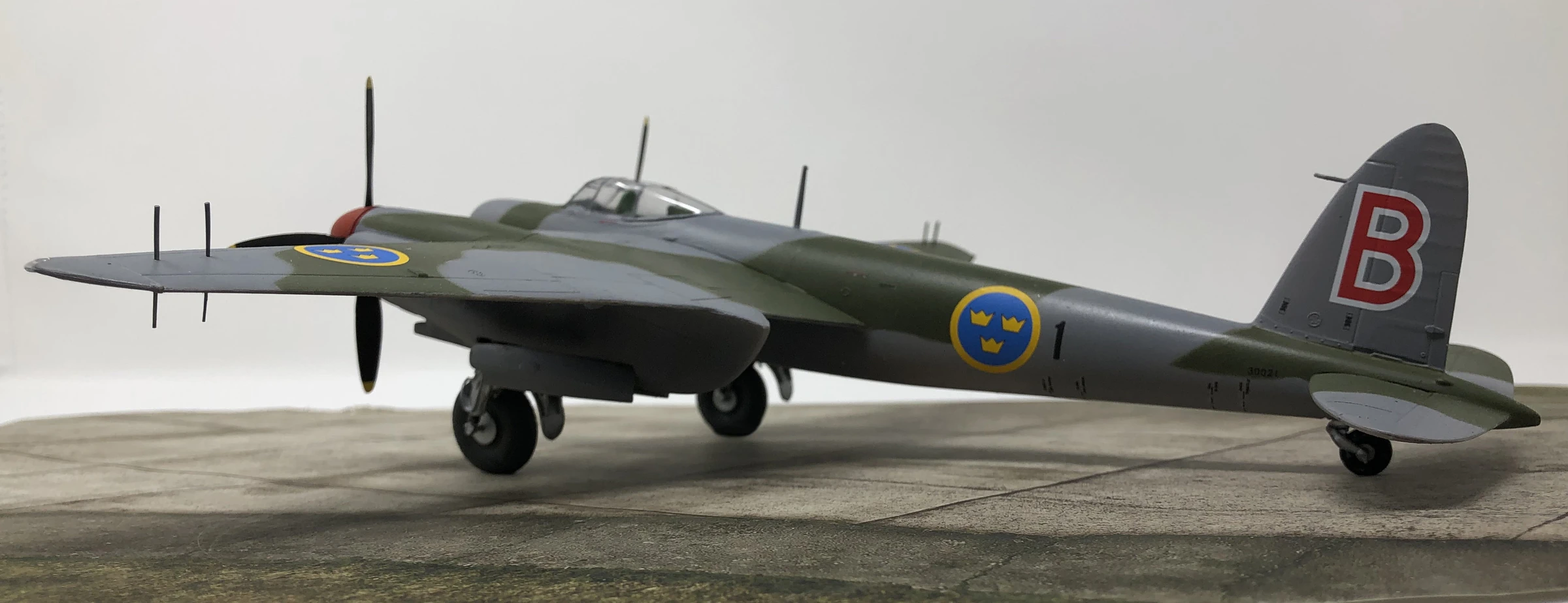 De Havilland Mosquito NF 30 (J 30)
