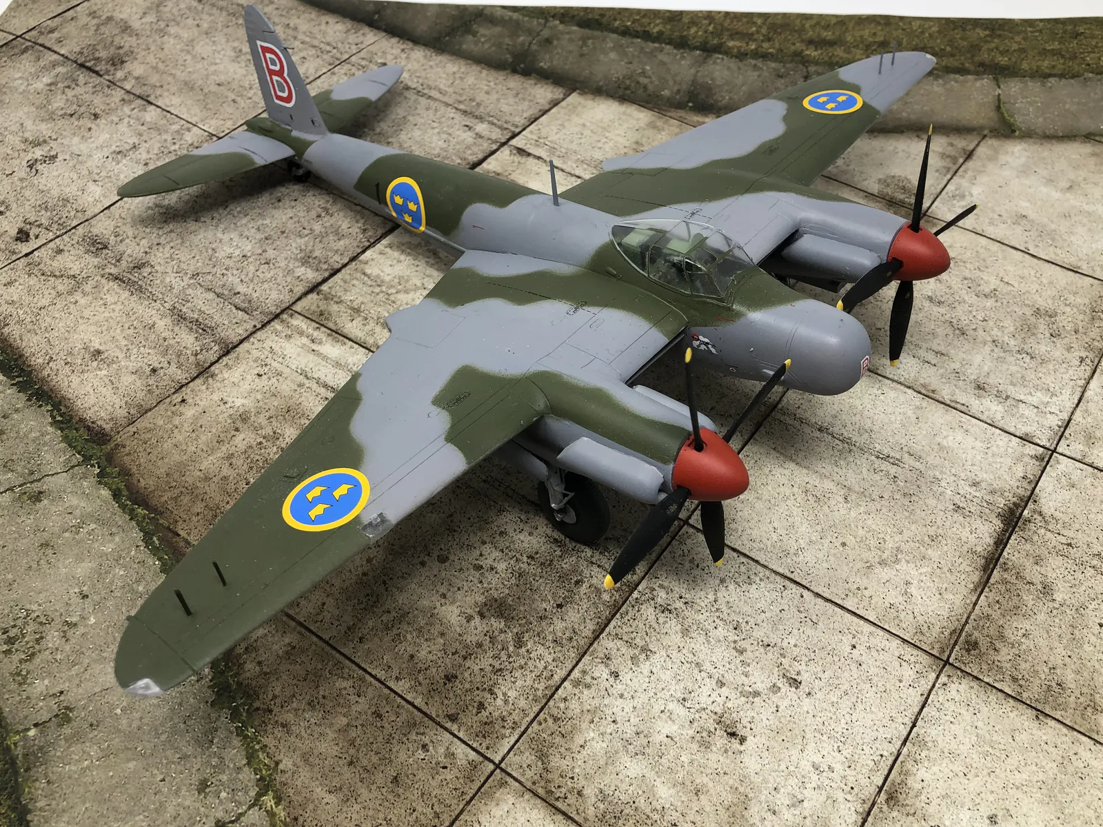 De Havilland Mosquito NF 30 (J 30) Front