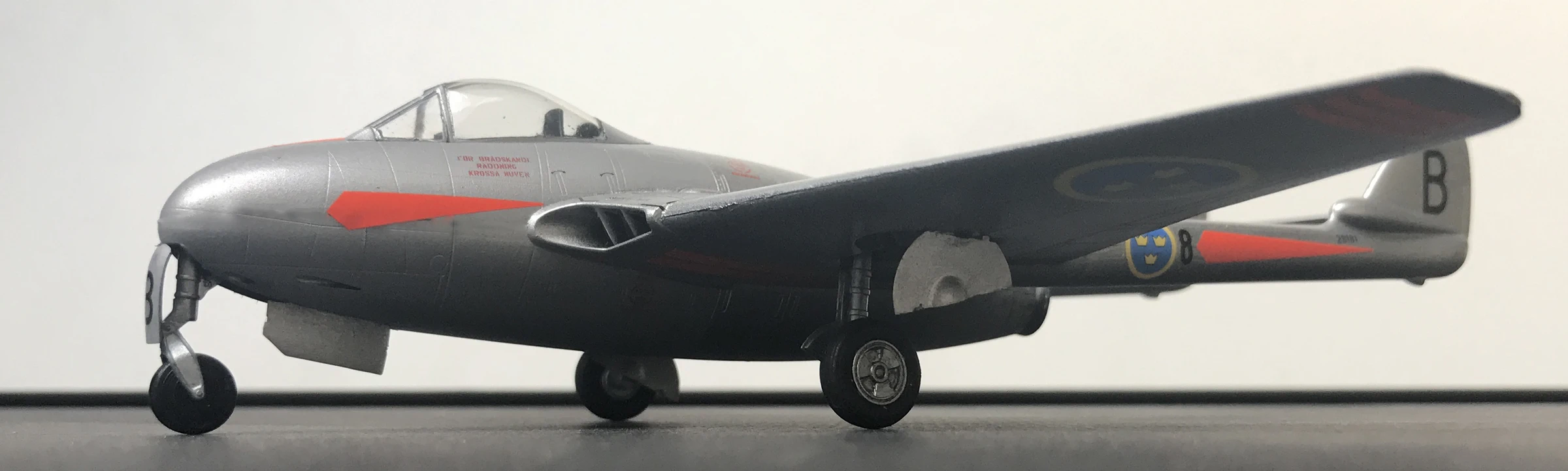 De Havilland Vampire FB.50 (J 28)