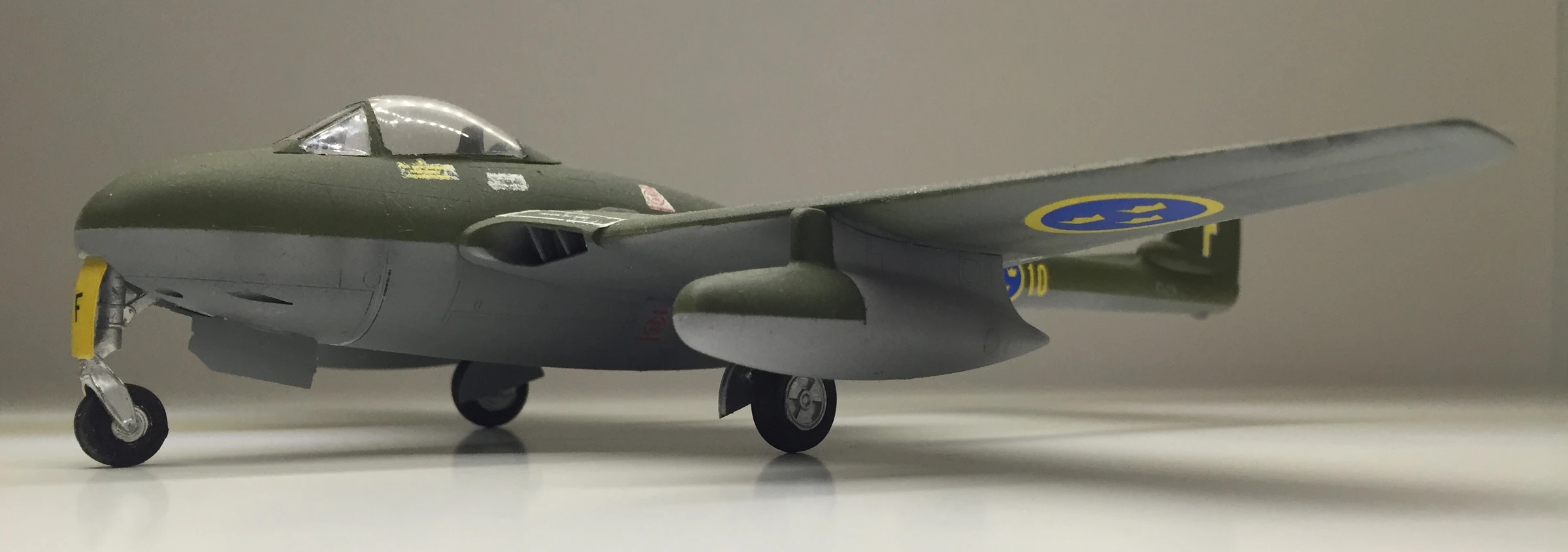 De Havilland Vampire FB.50 (J 28)